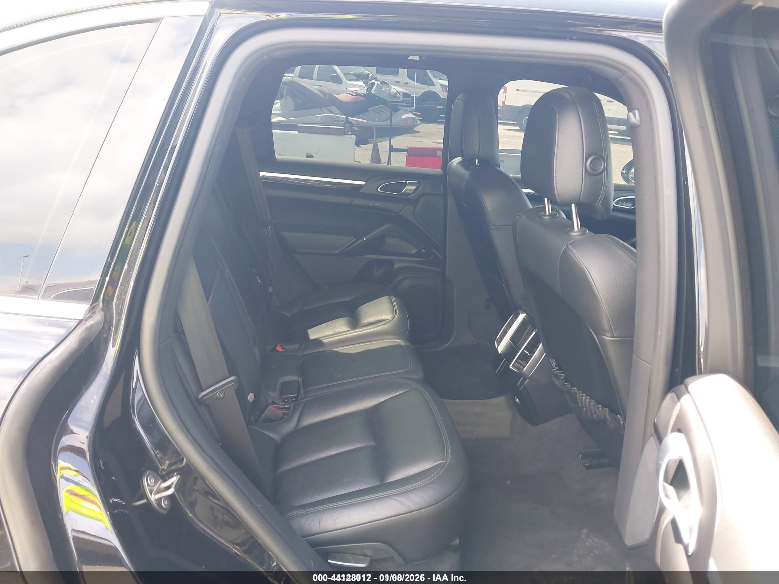 PORSCHE CAYENNE image 8
