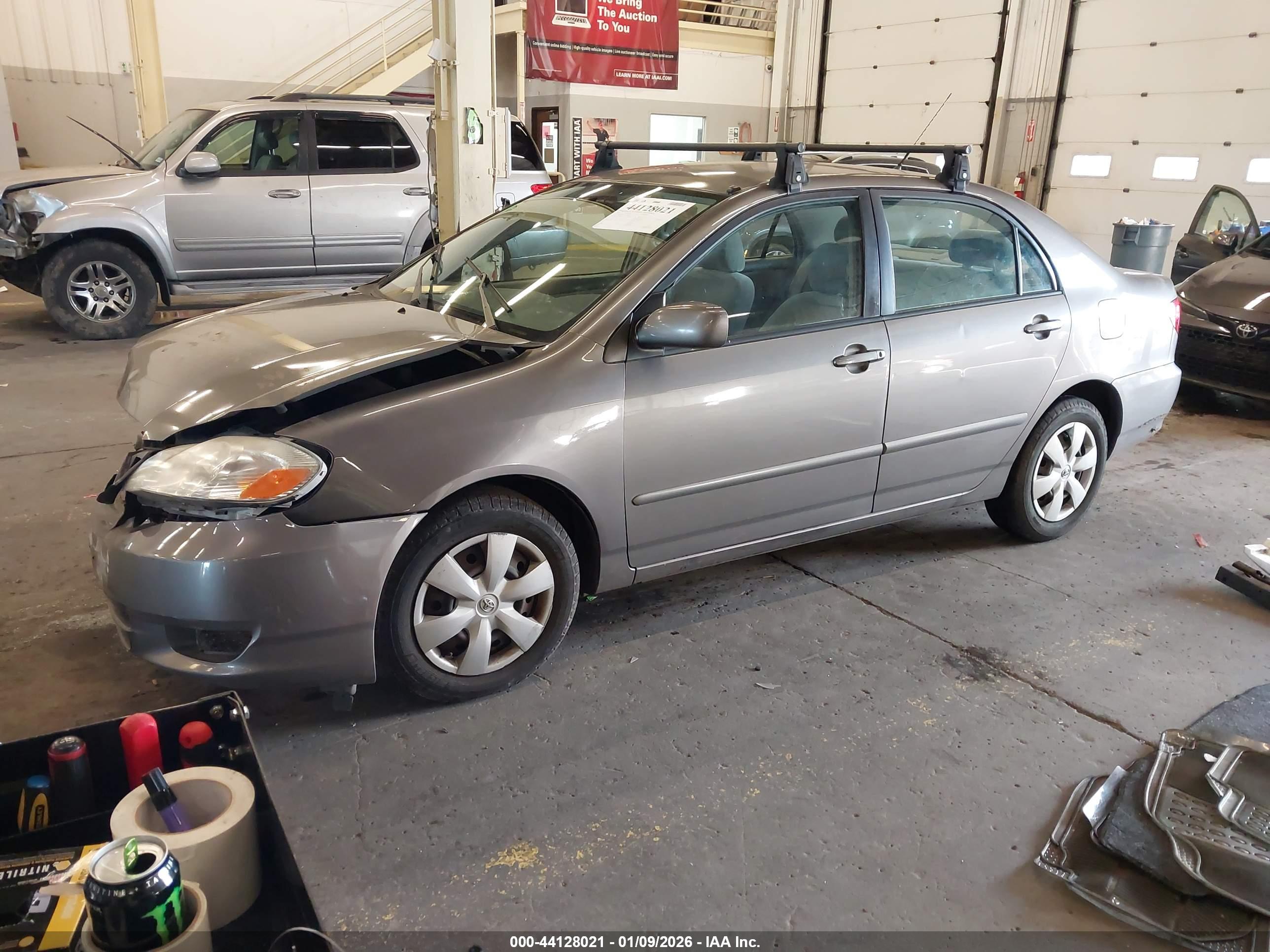 TOYOTA COROLLA image 2
