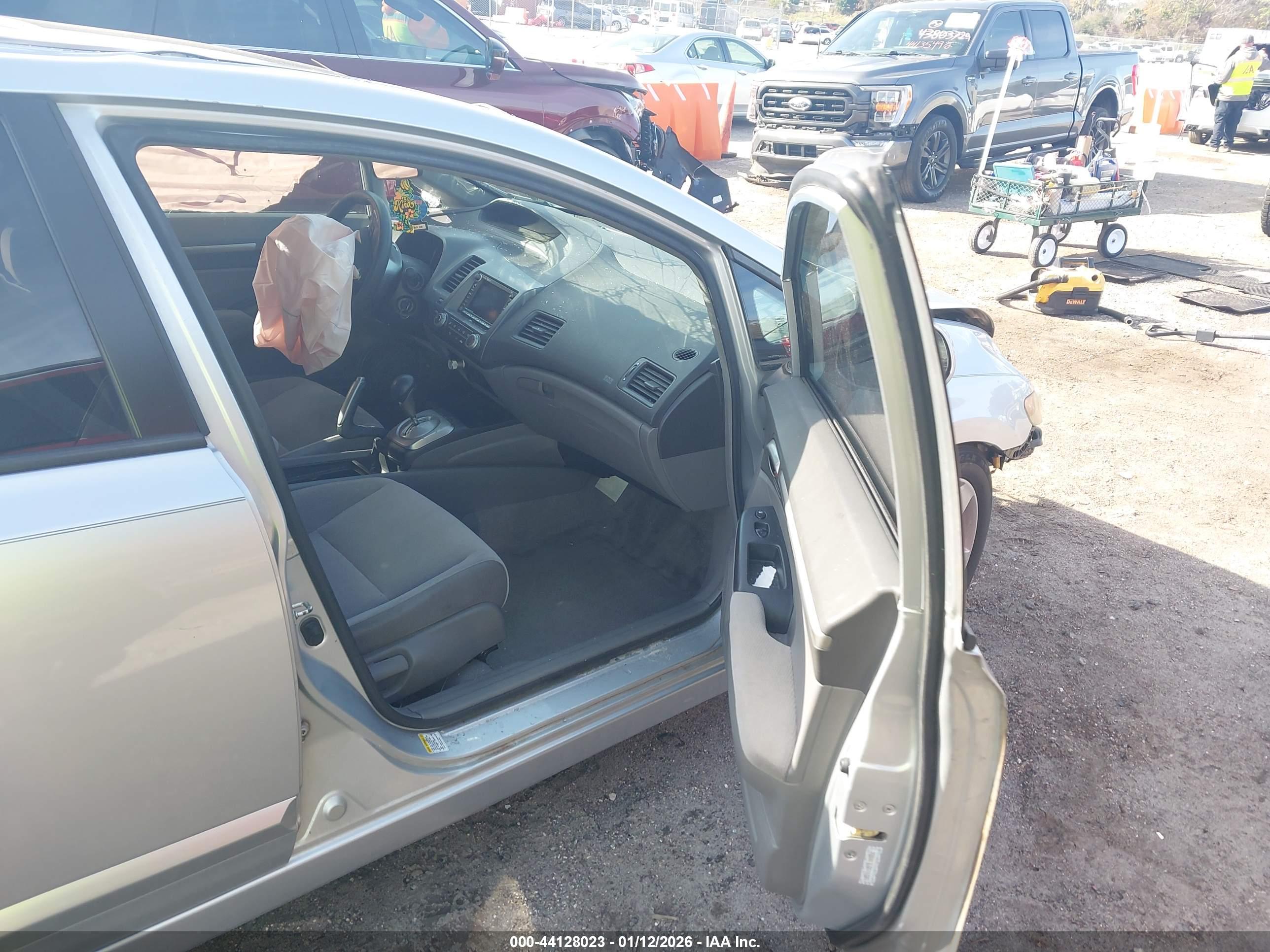 HONDA CIVIC image 5