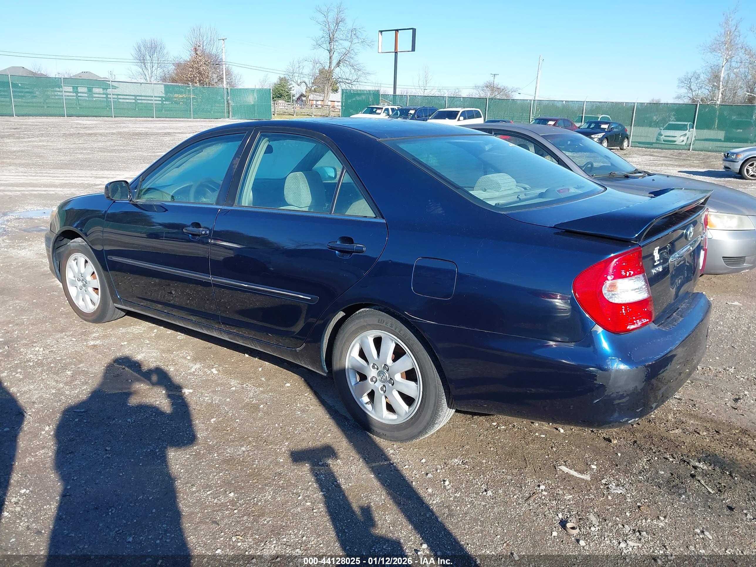 TOYOTA CAMRY image 3