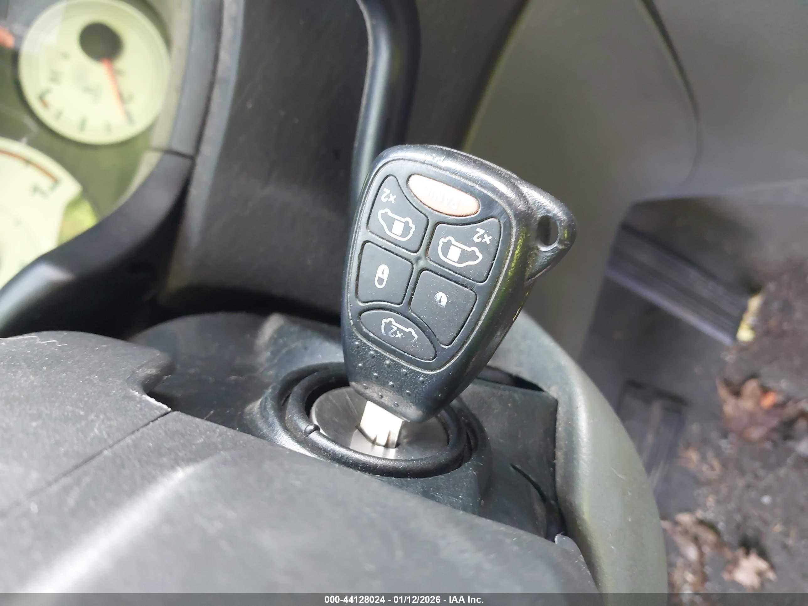 CHRYSLER TOWN image 11