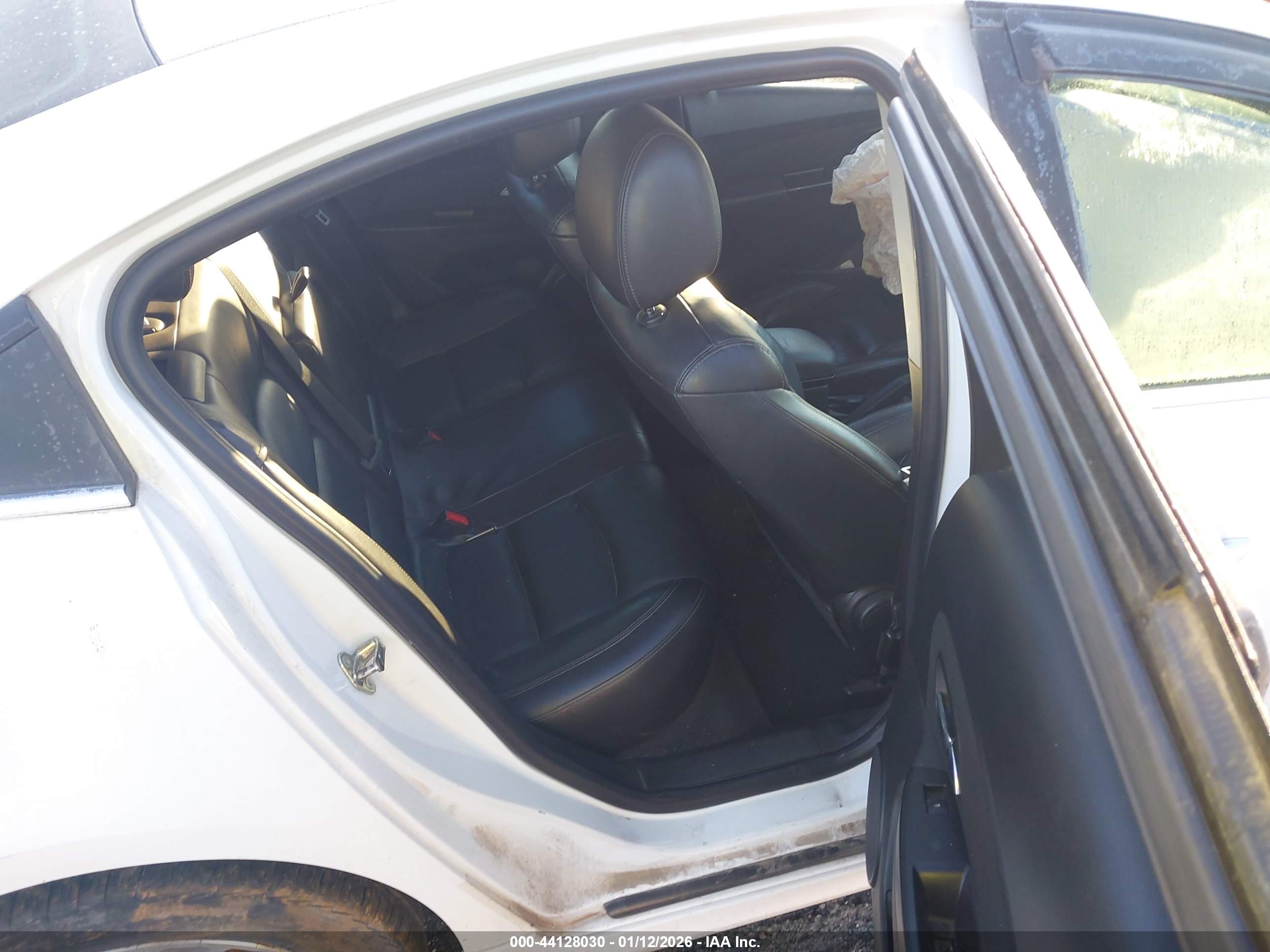 CHEVROLET CRUZE image 8