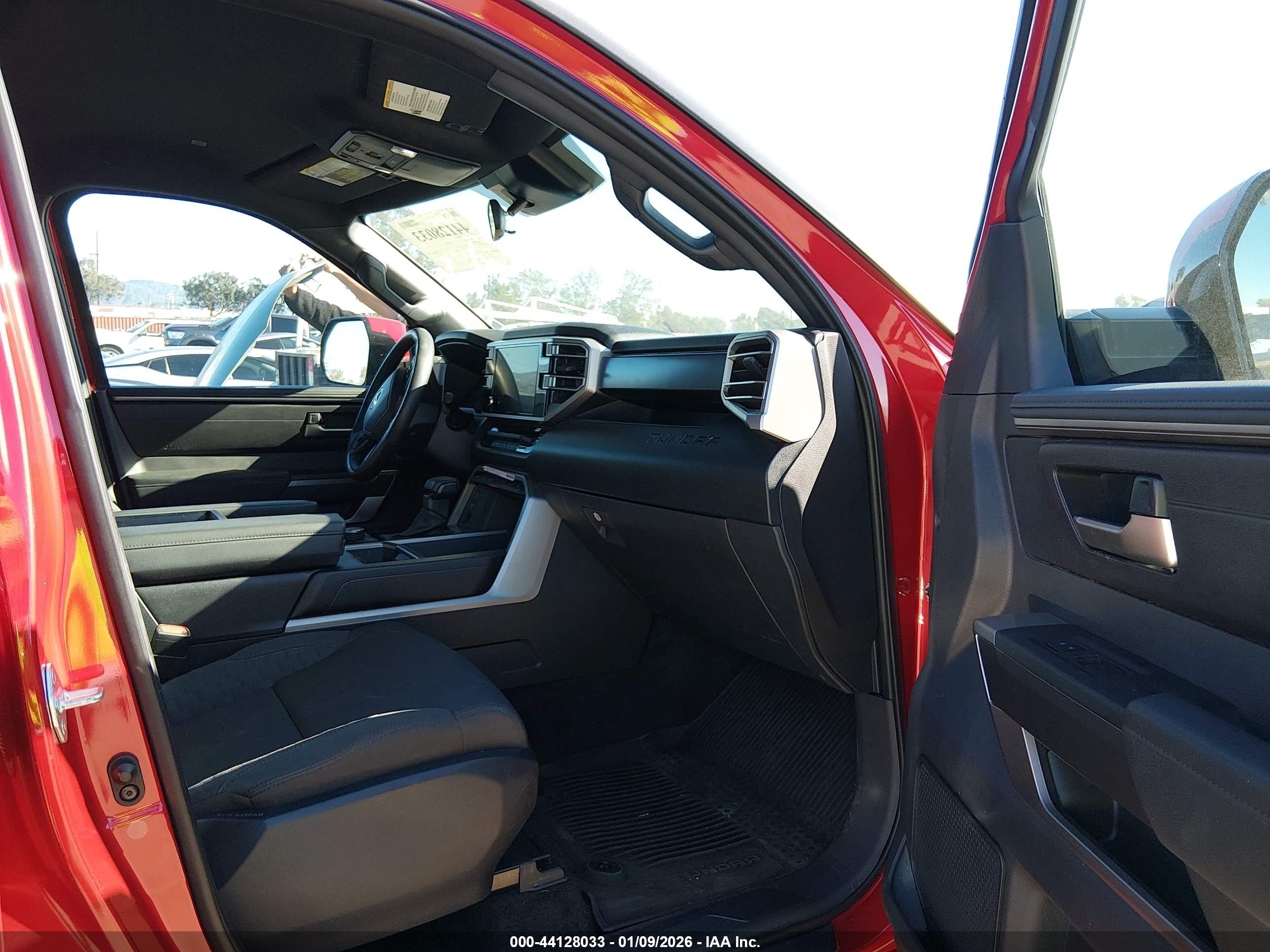 TOYOTA TUNDRA image 5