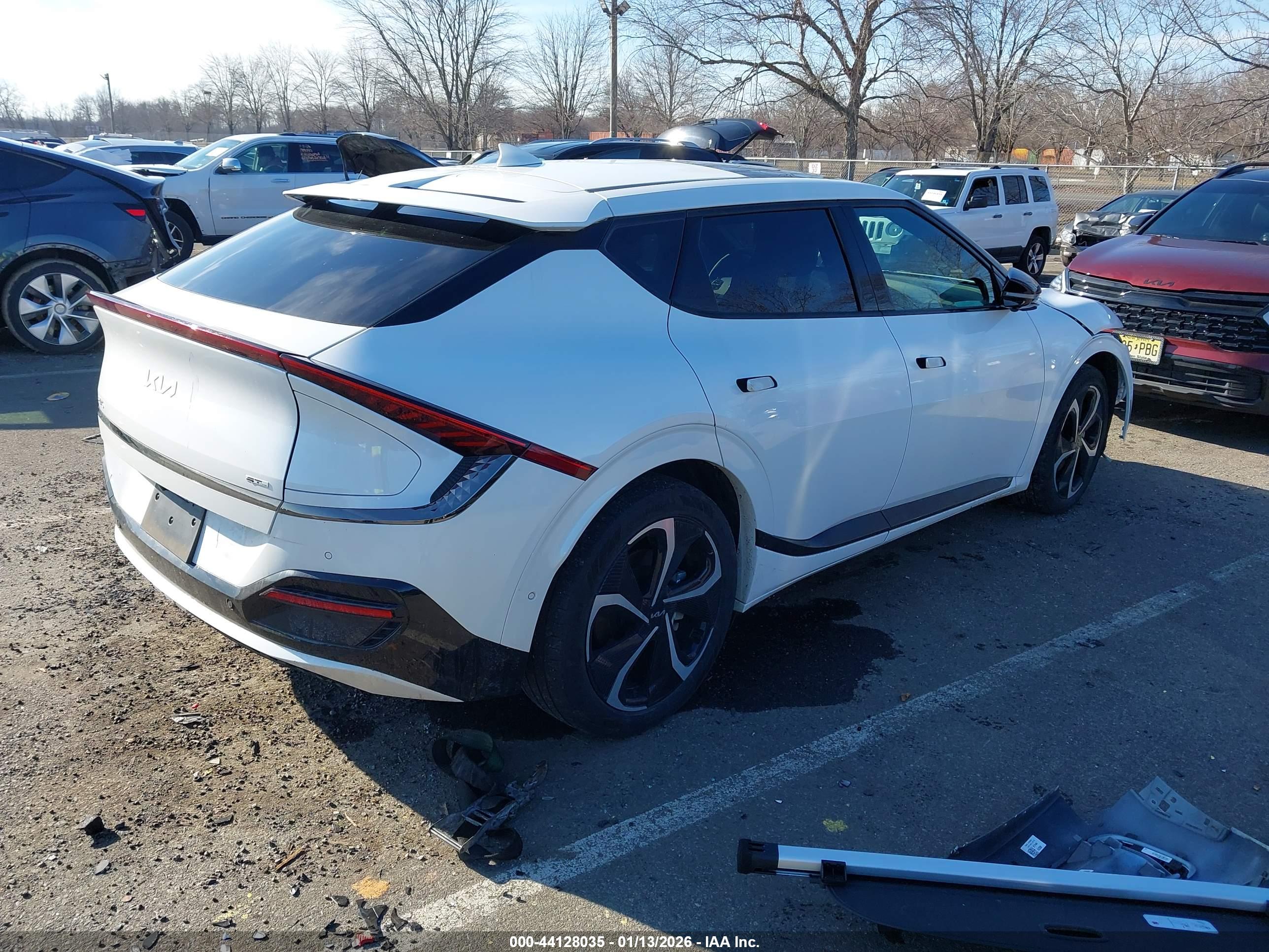 KIA EV6 image 4