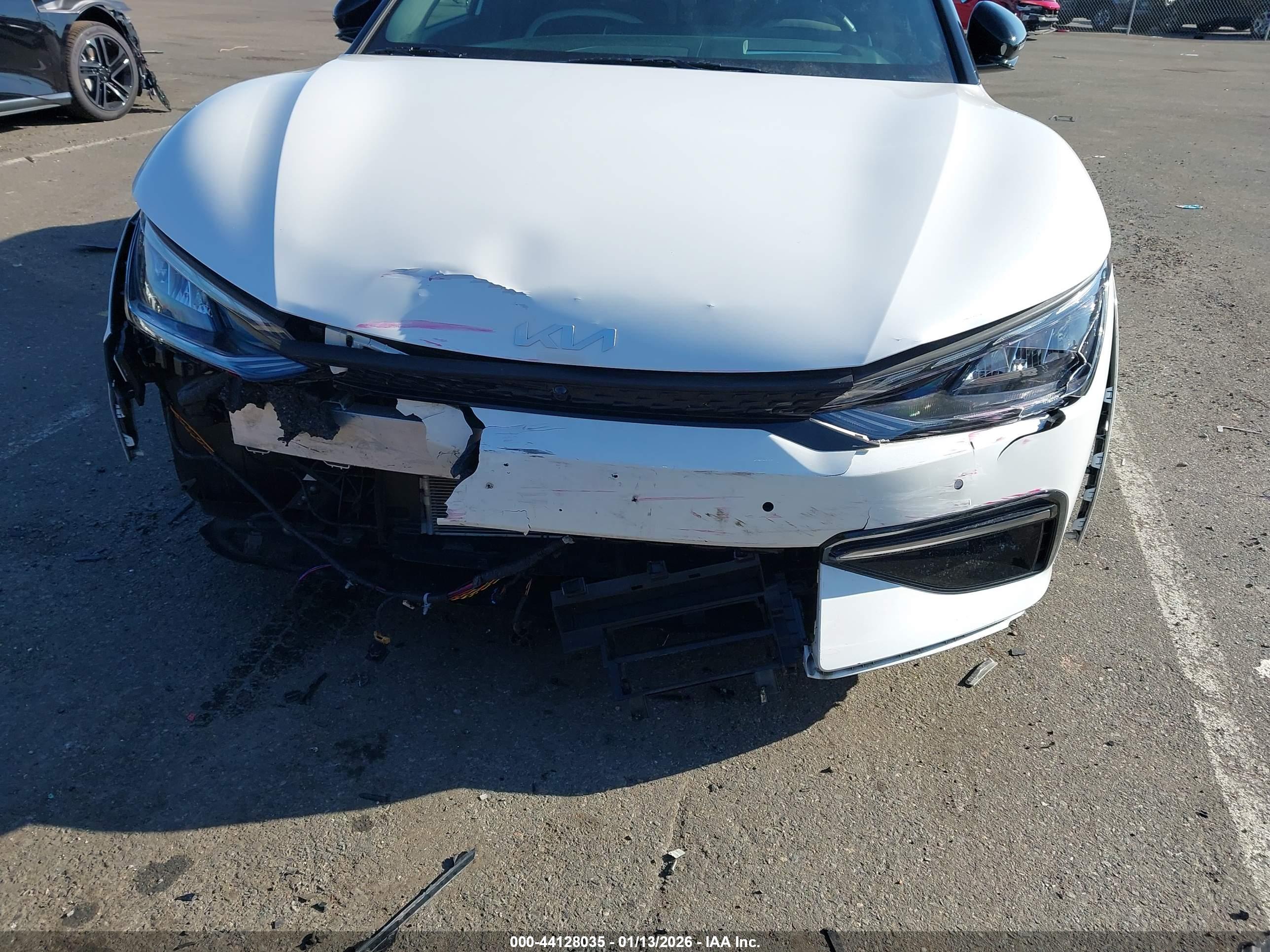 KIA EV6 image 6