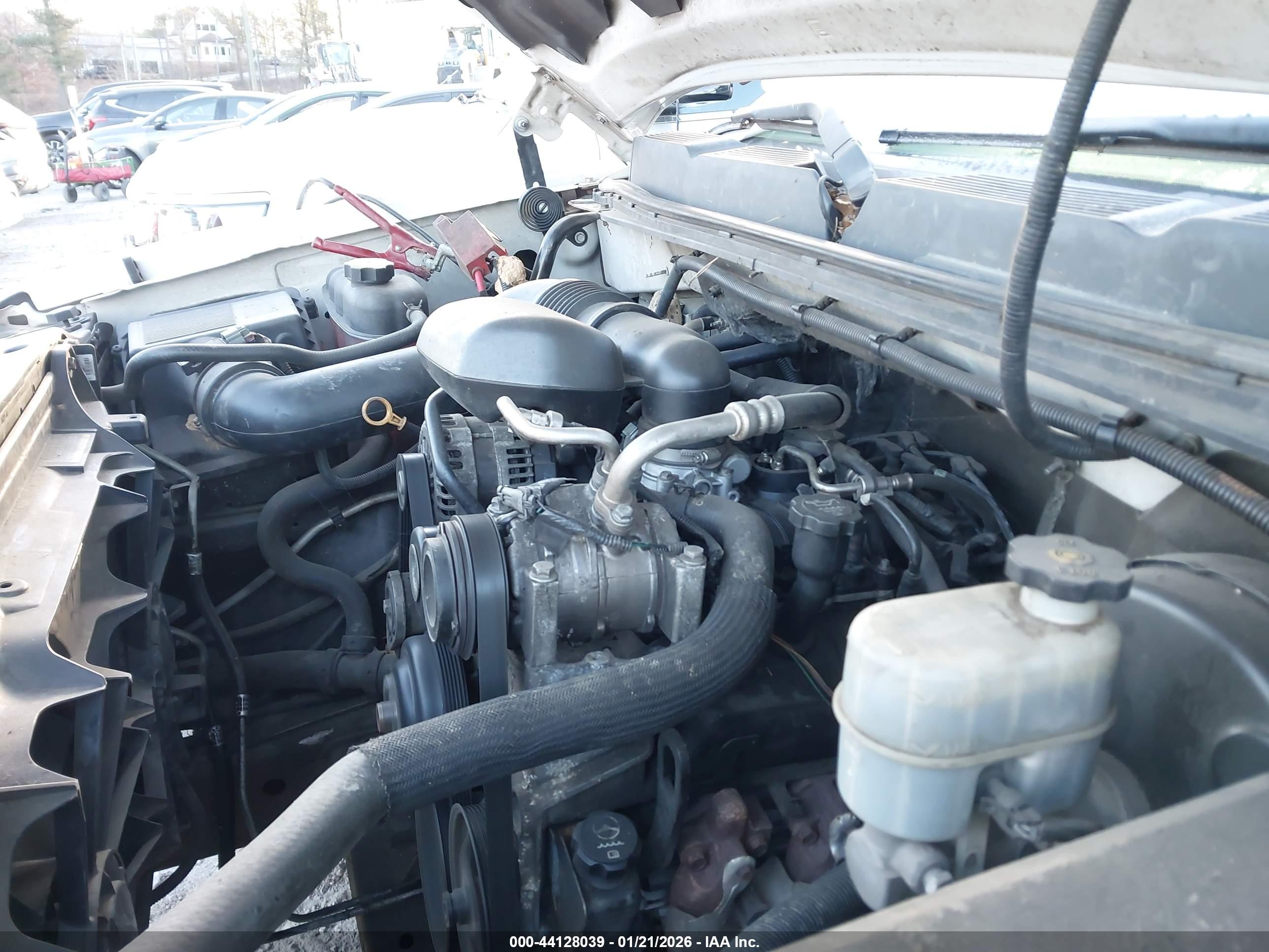CHEVROLET SILVERADO image 10
