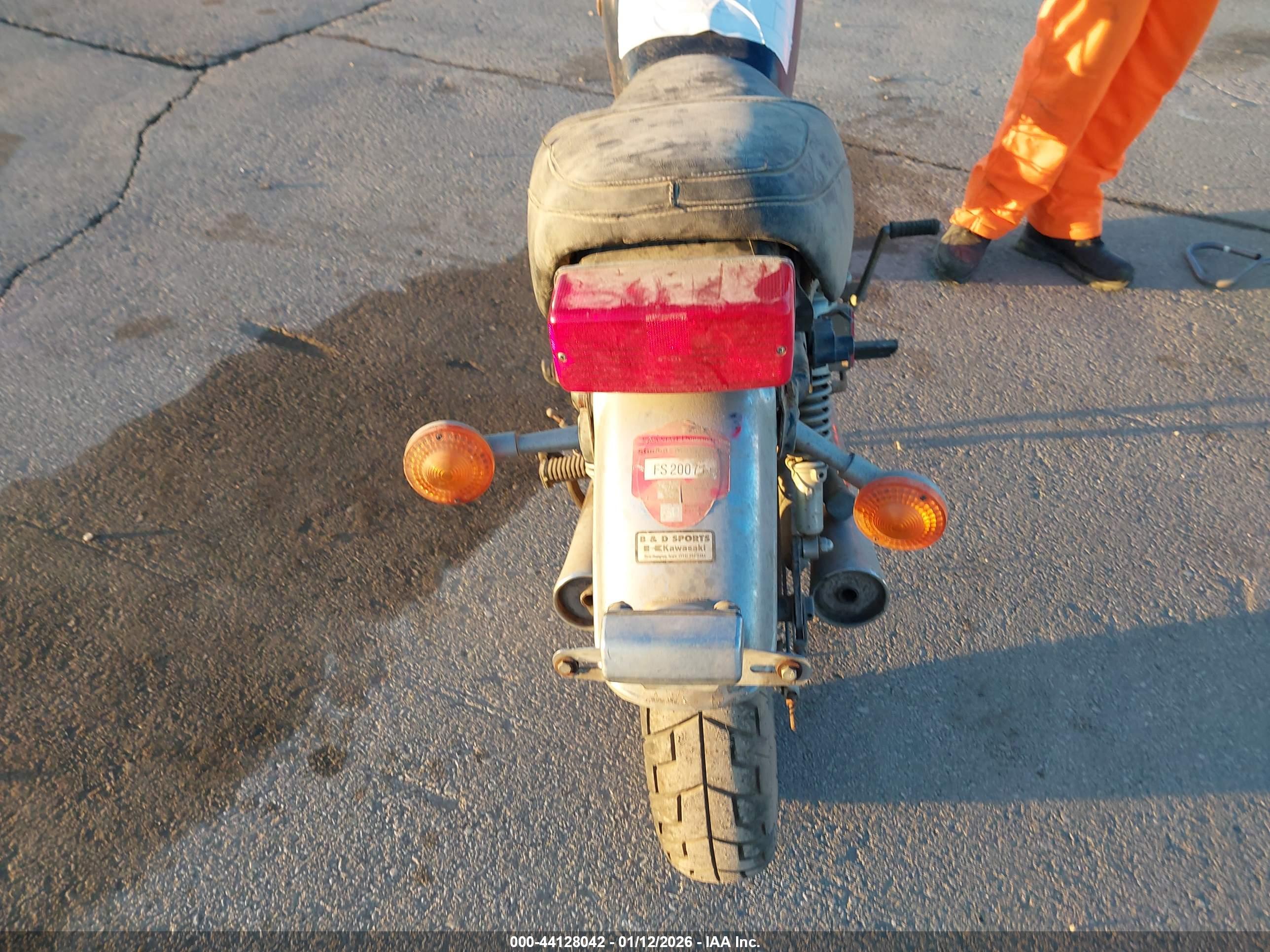 YAMAHA XS400 image 6