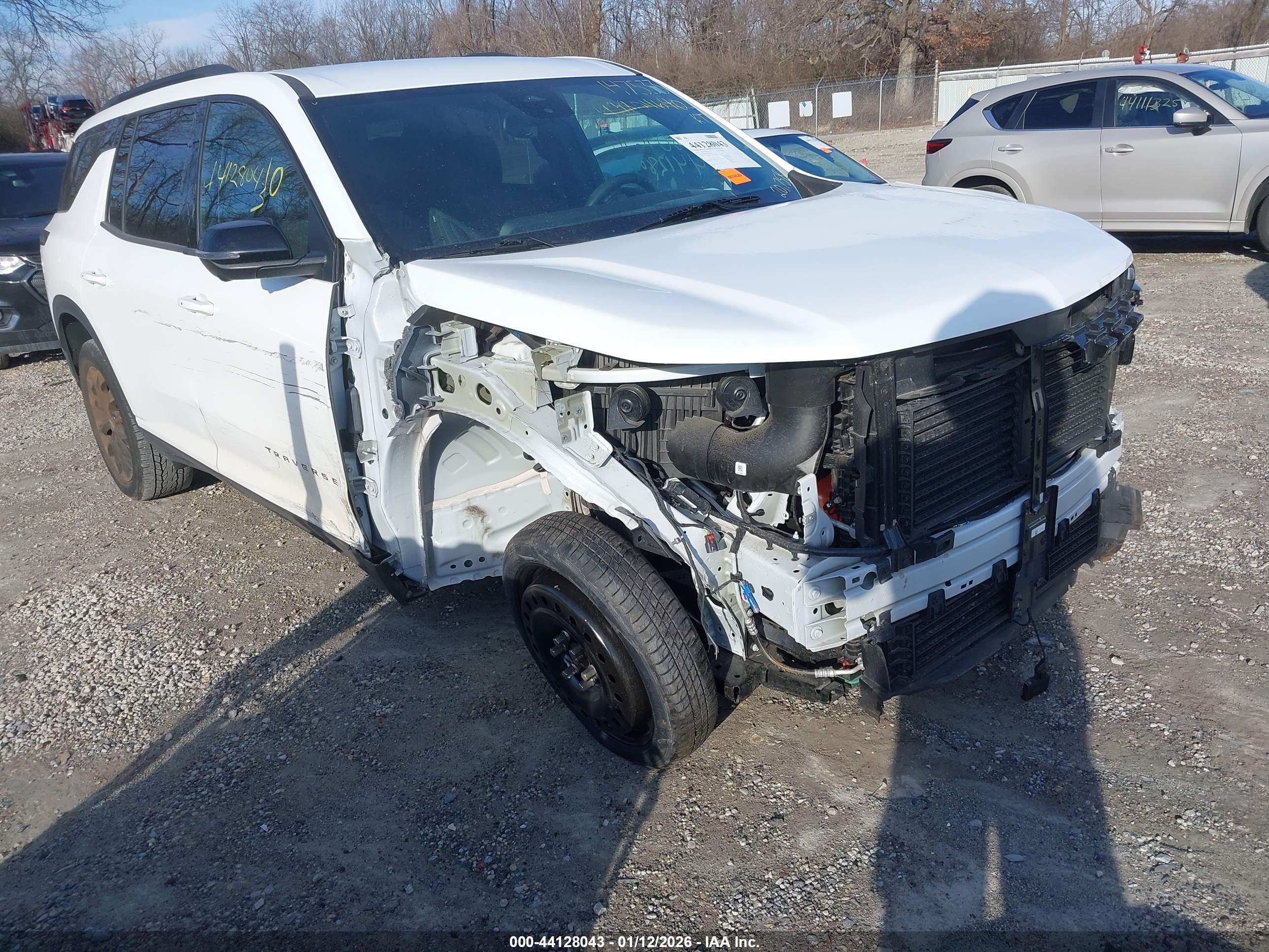 CHEVROLET TRAVERSE image 6