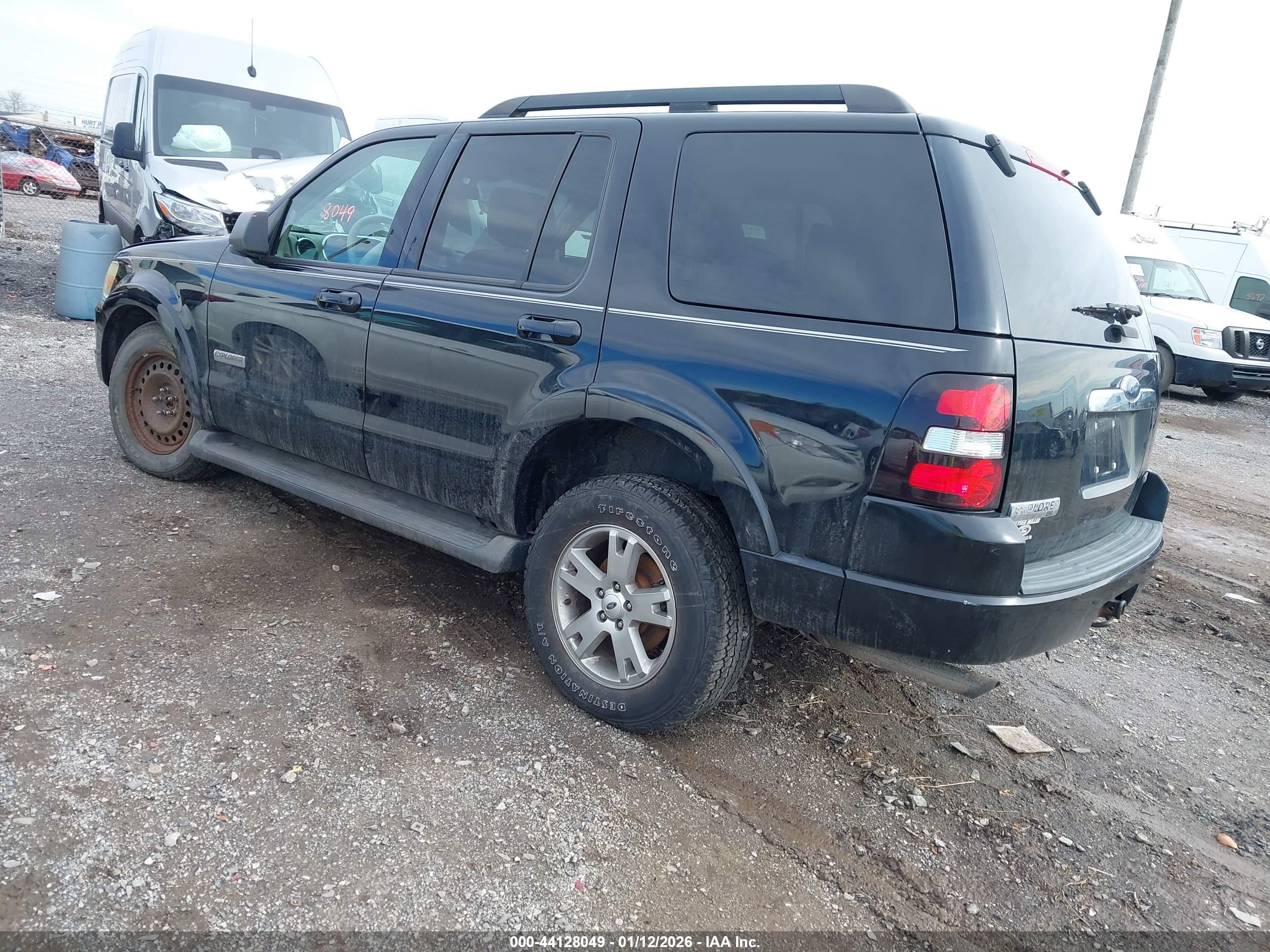 FORD EXPLORER image 3