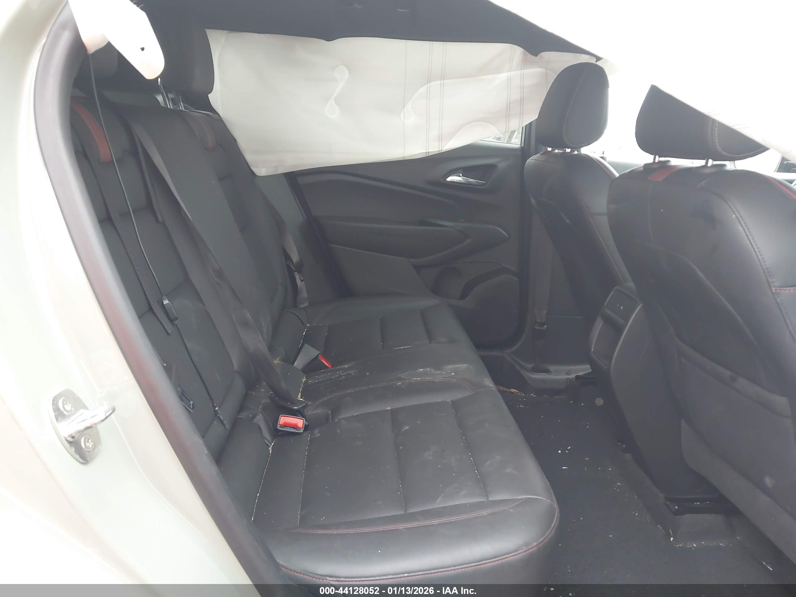 CHEVROLET TRAX image 8