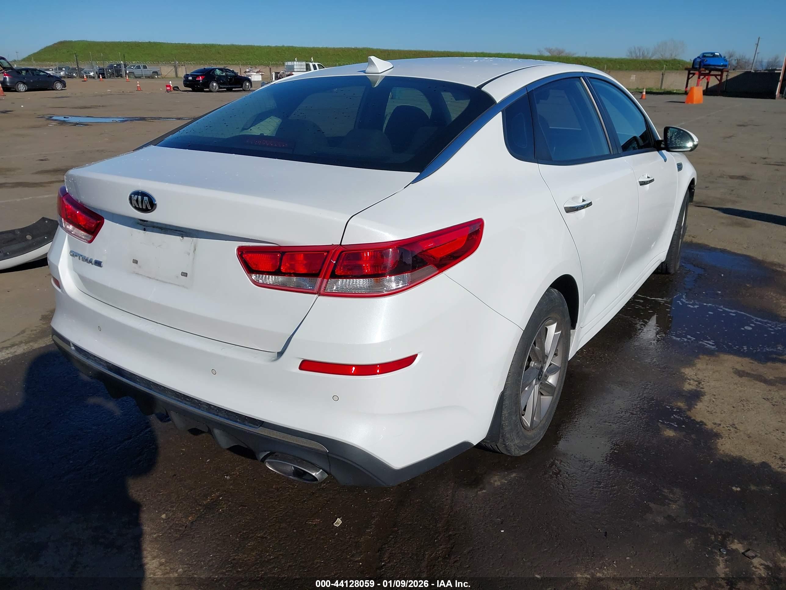 KIA OPTIMA image 4