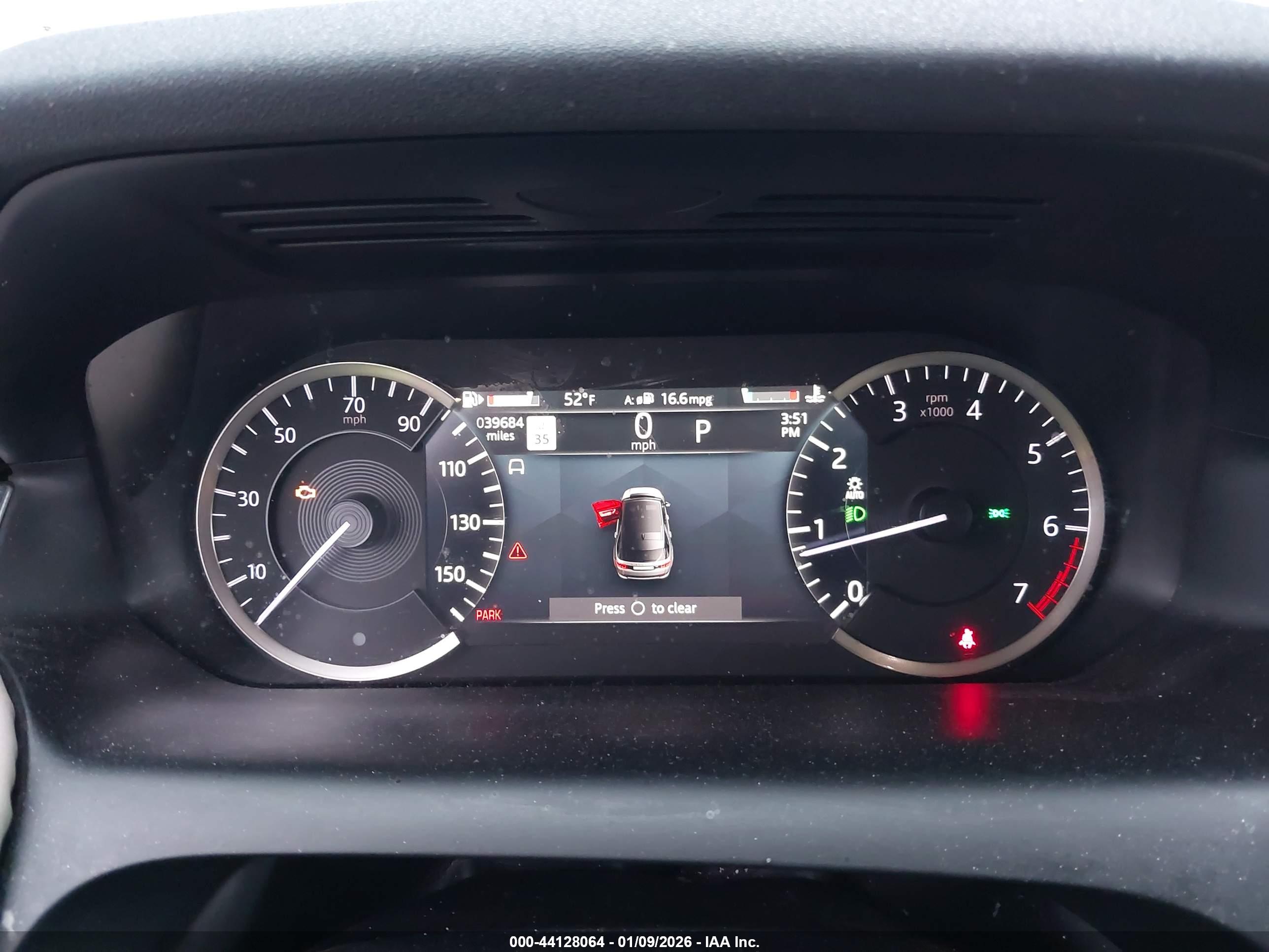 LAND ROVER image 7