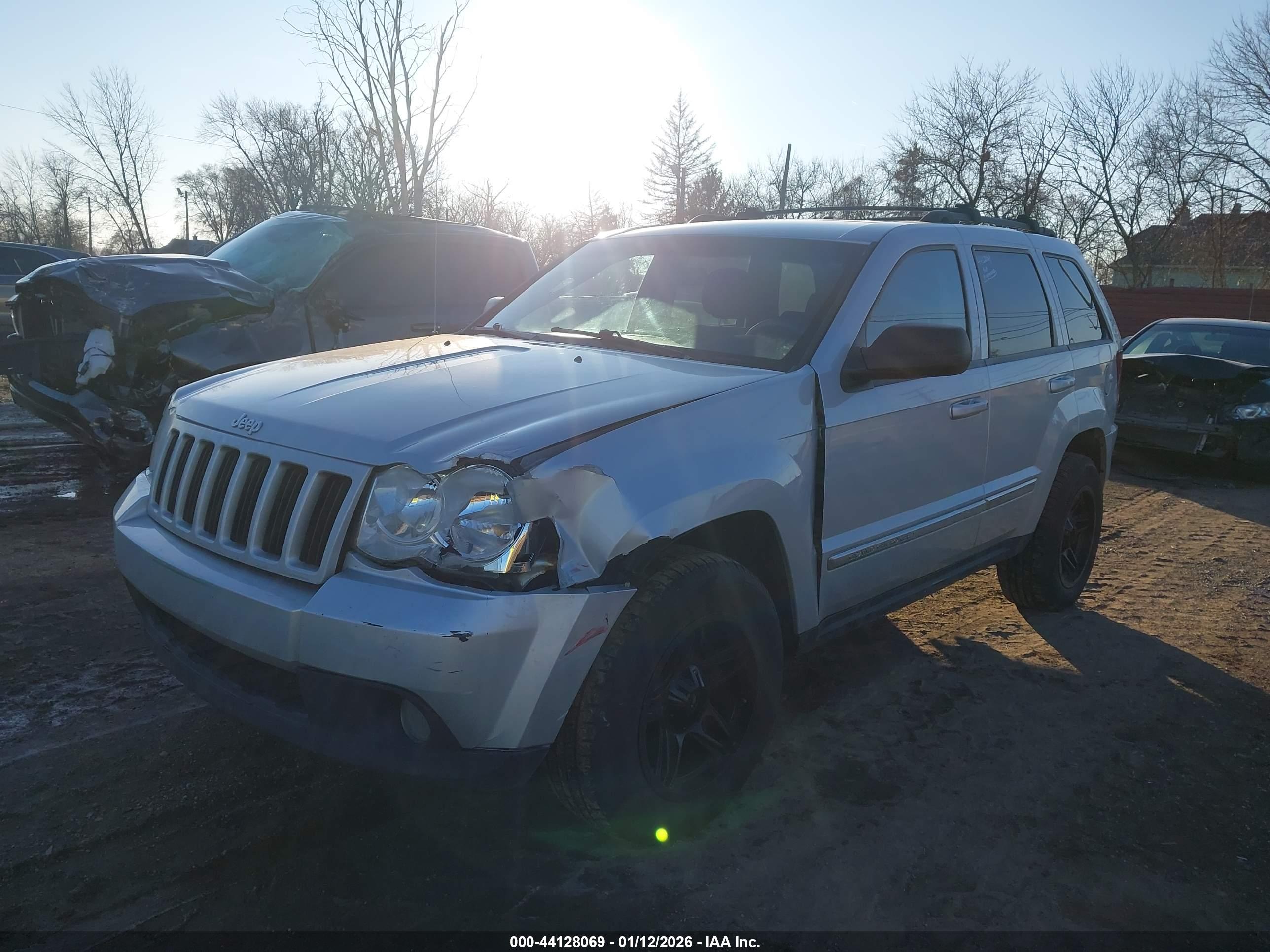 JEEP GRAND image 2