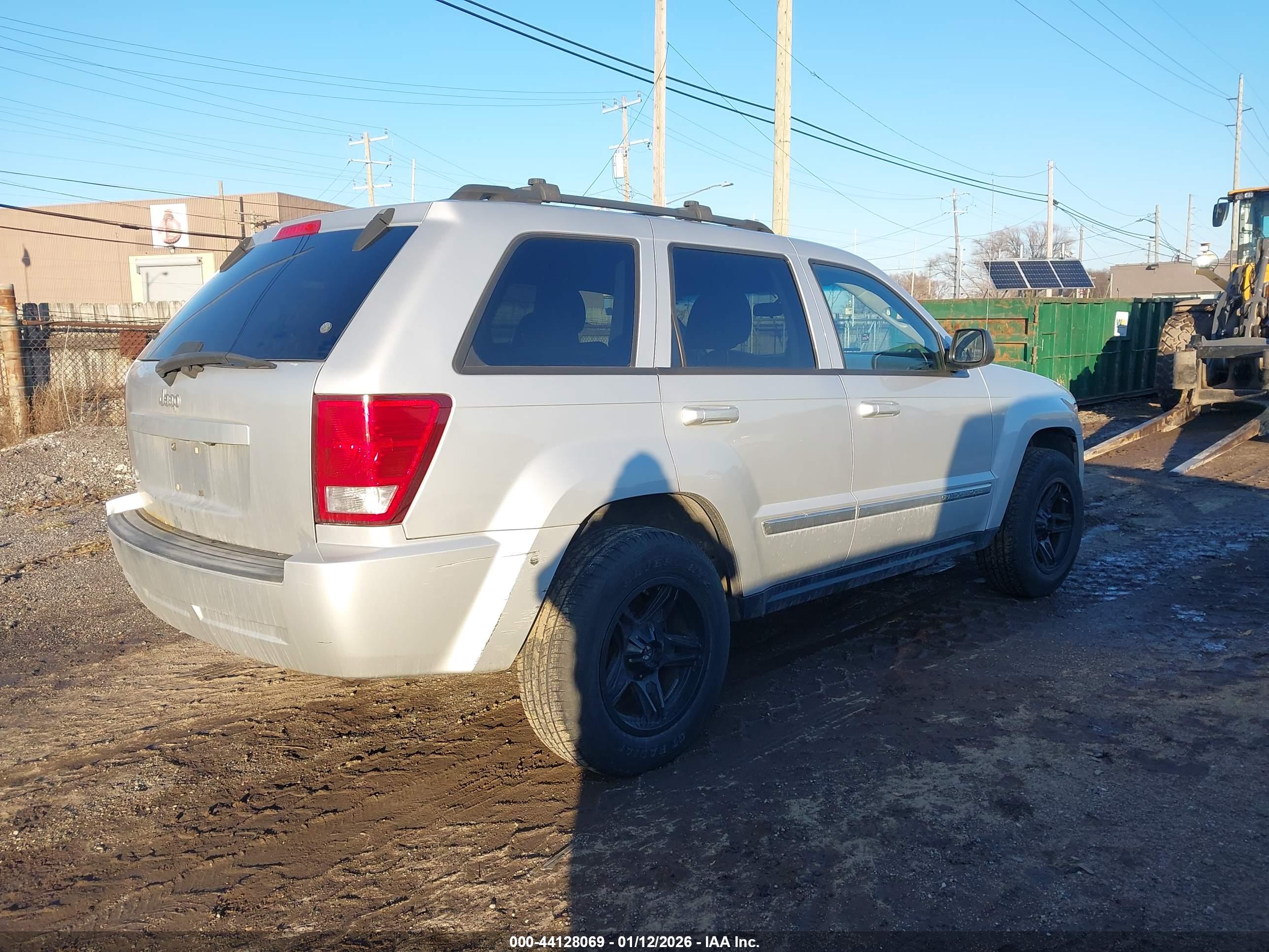 JEEP GRAND image 4