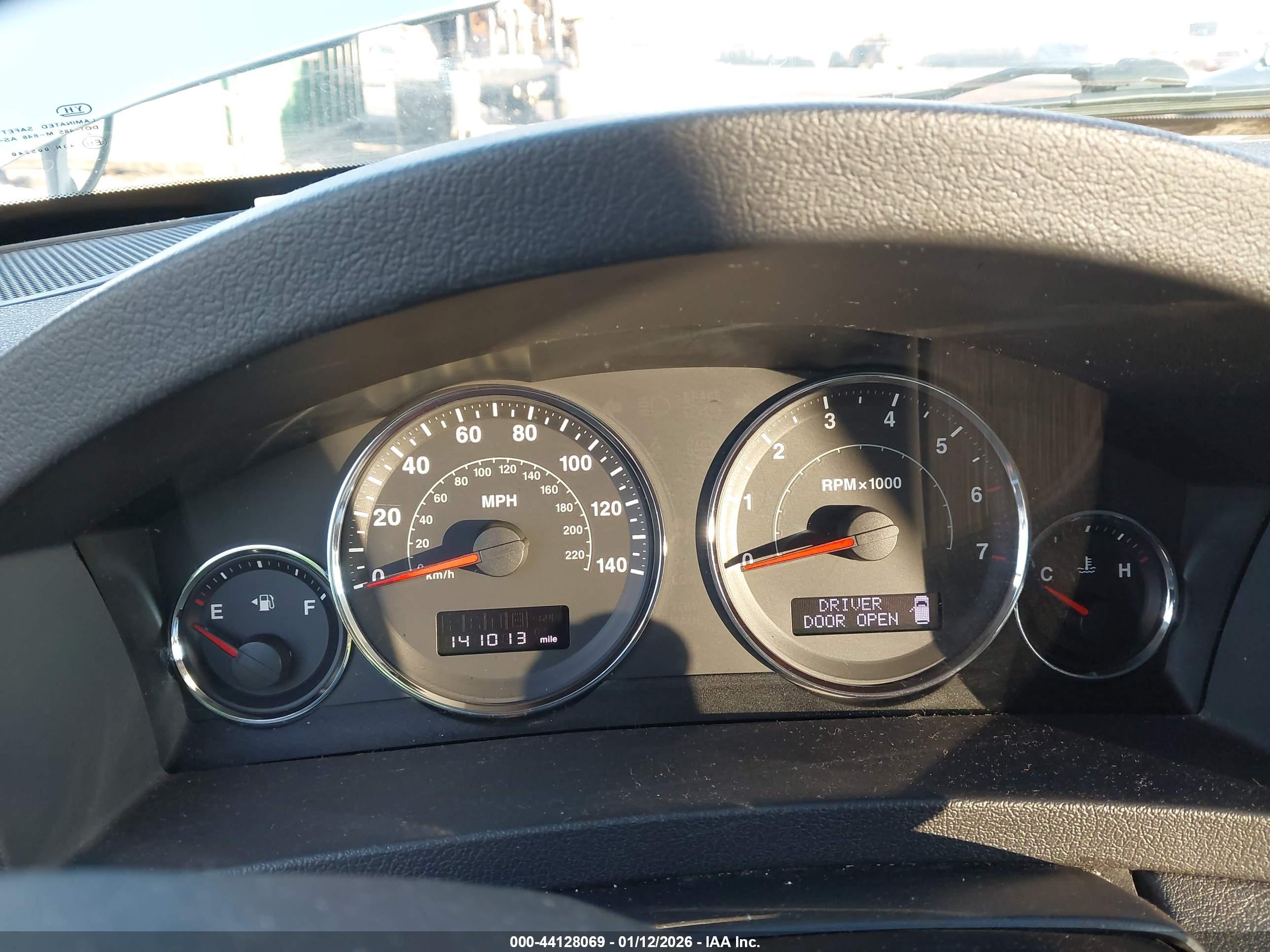 JEEP GRAND image 7