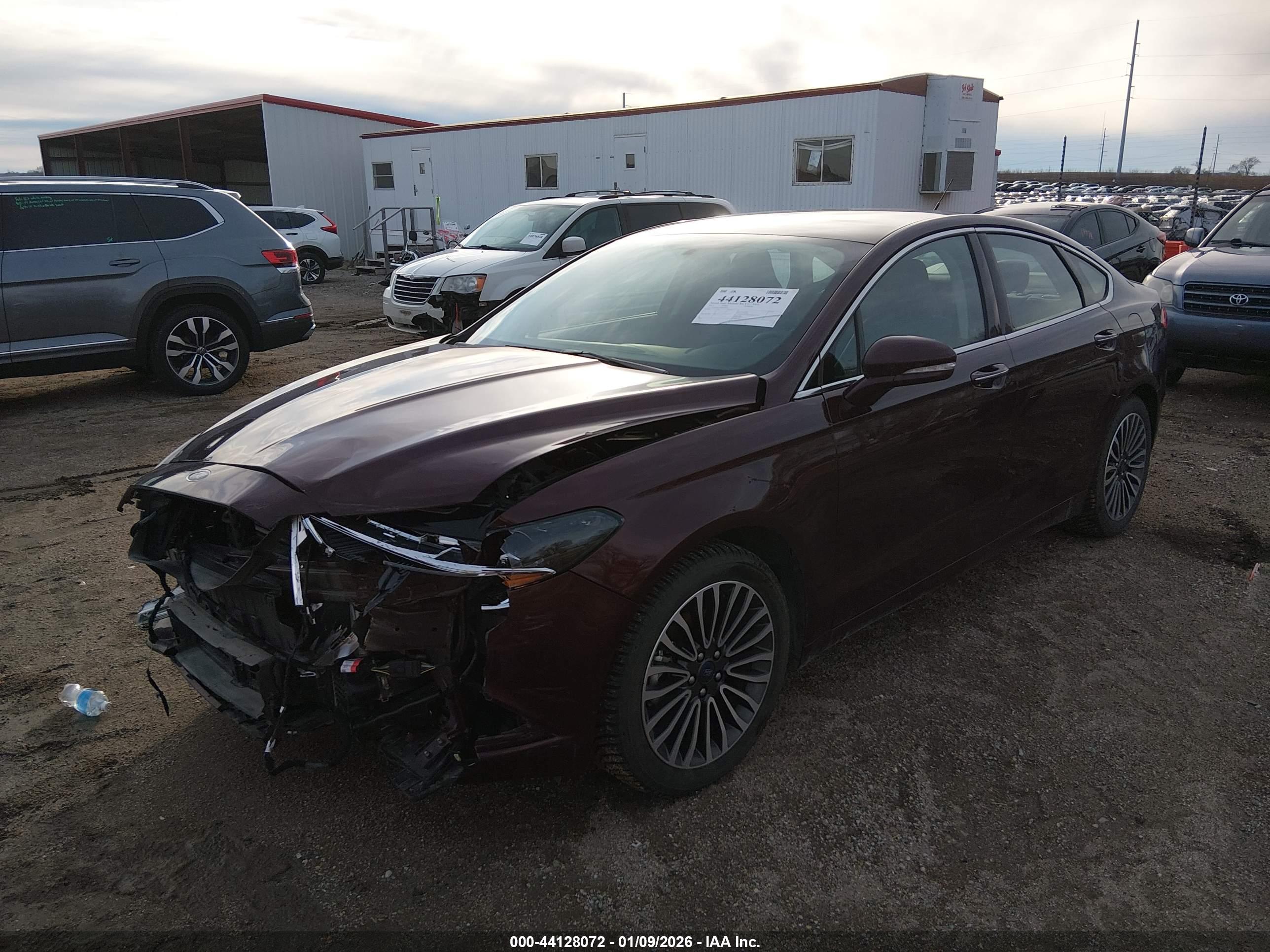 FORD FUSION image 2