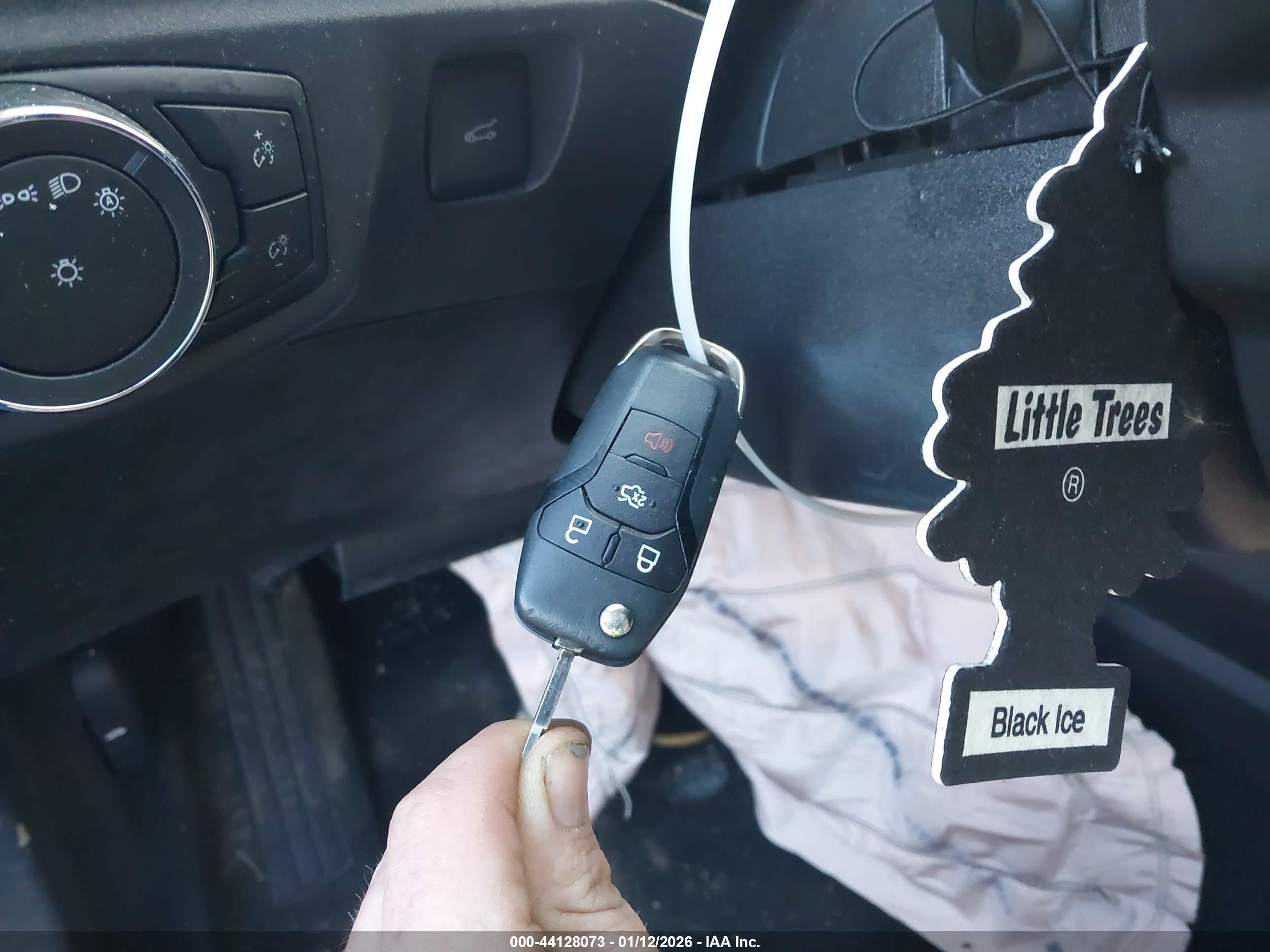 FORD FUSION image 11
