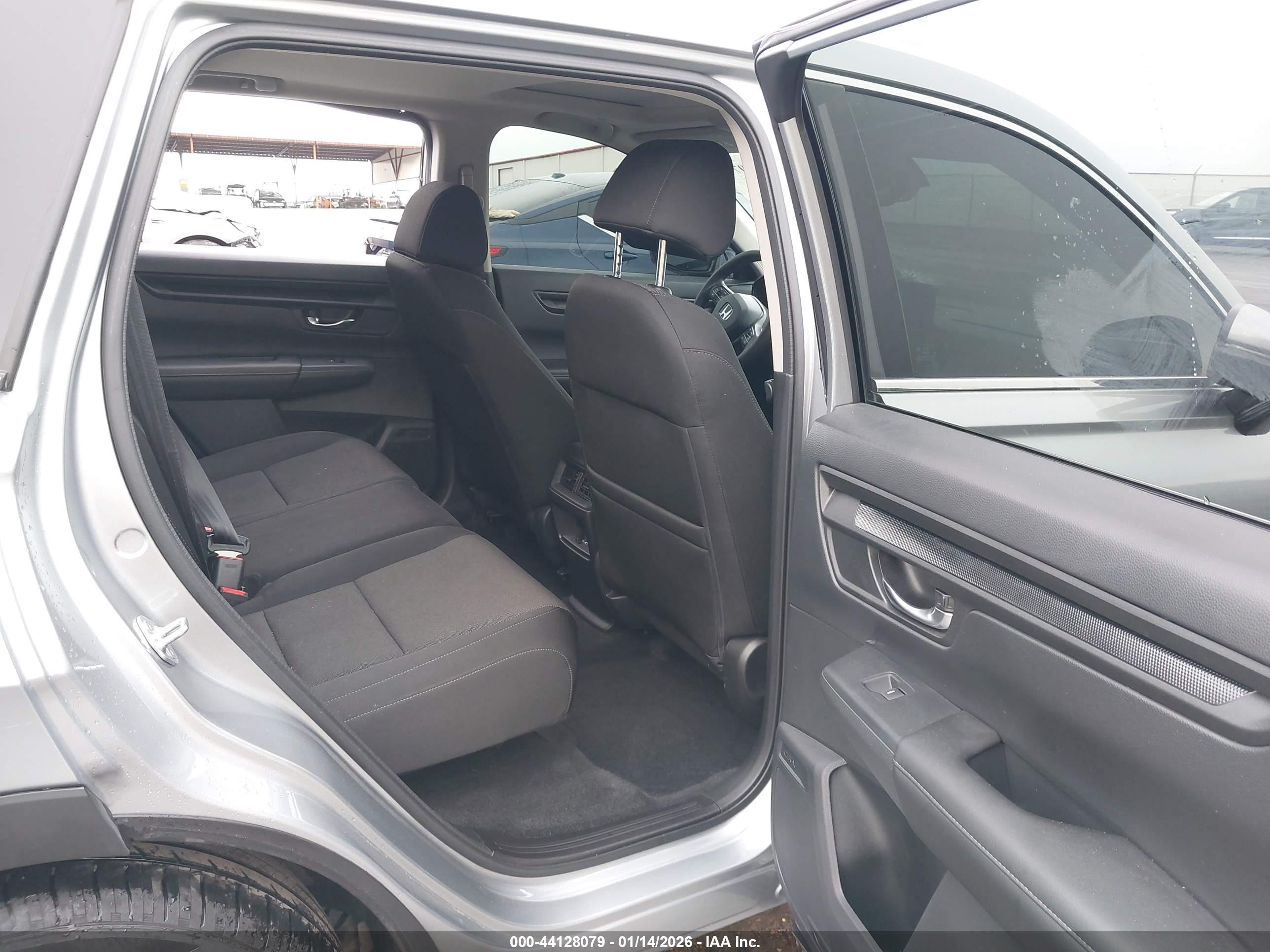 HONDA CR-V image 8