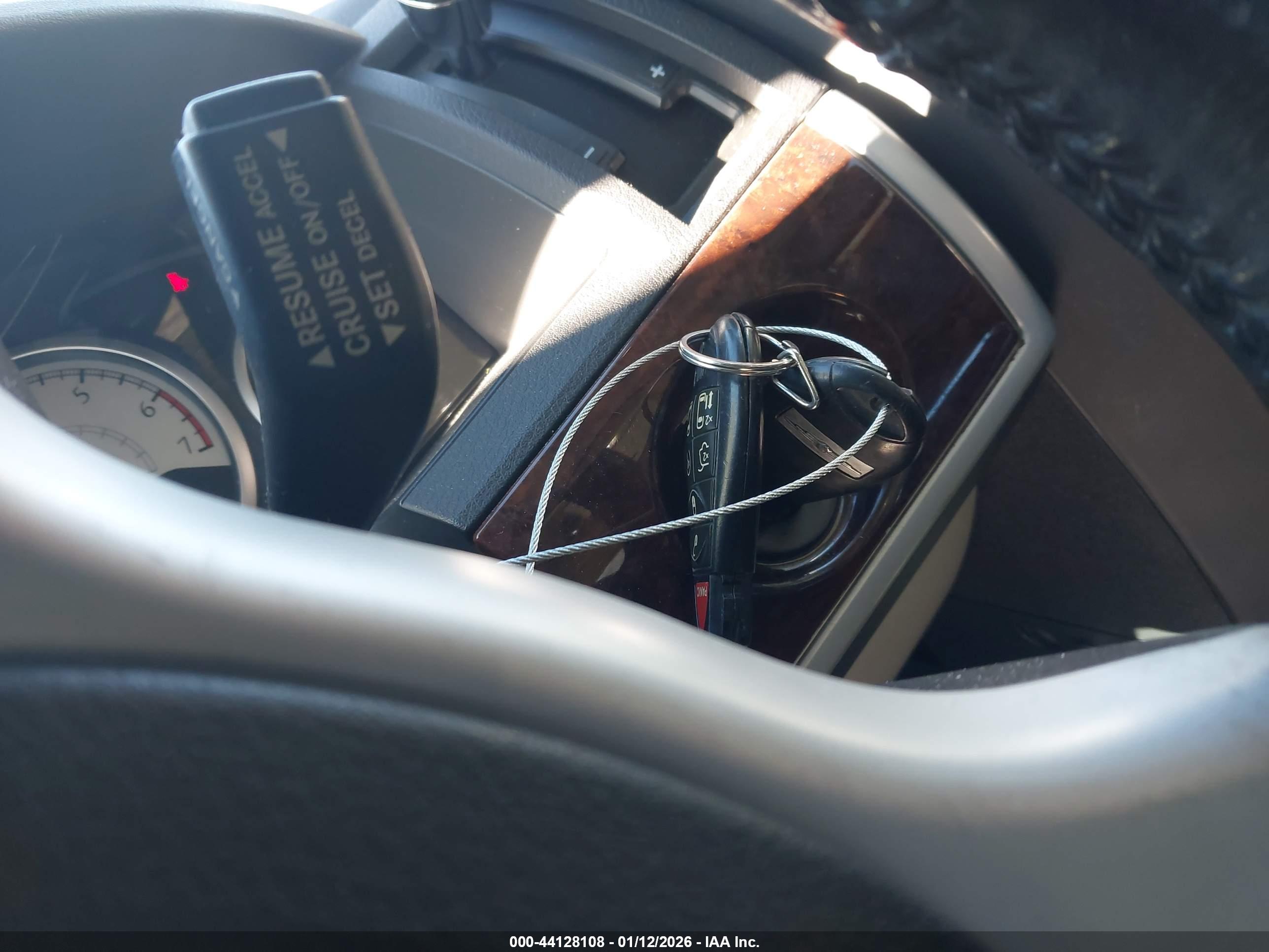 CHRYSLER TOWN image 11