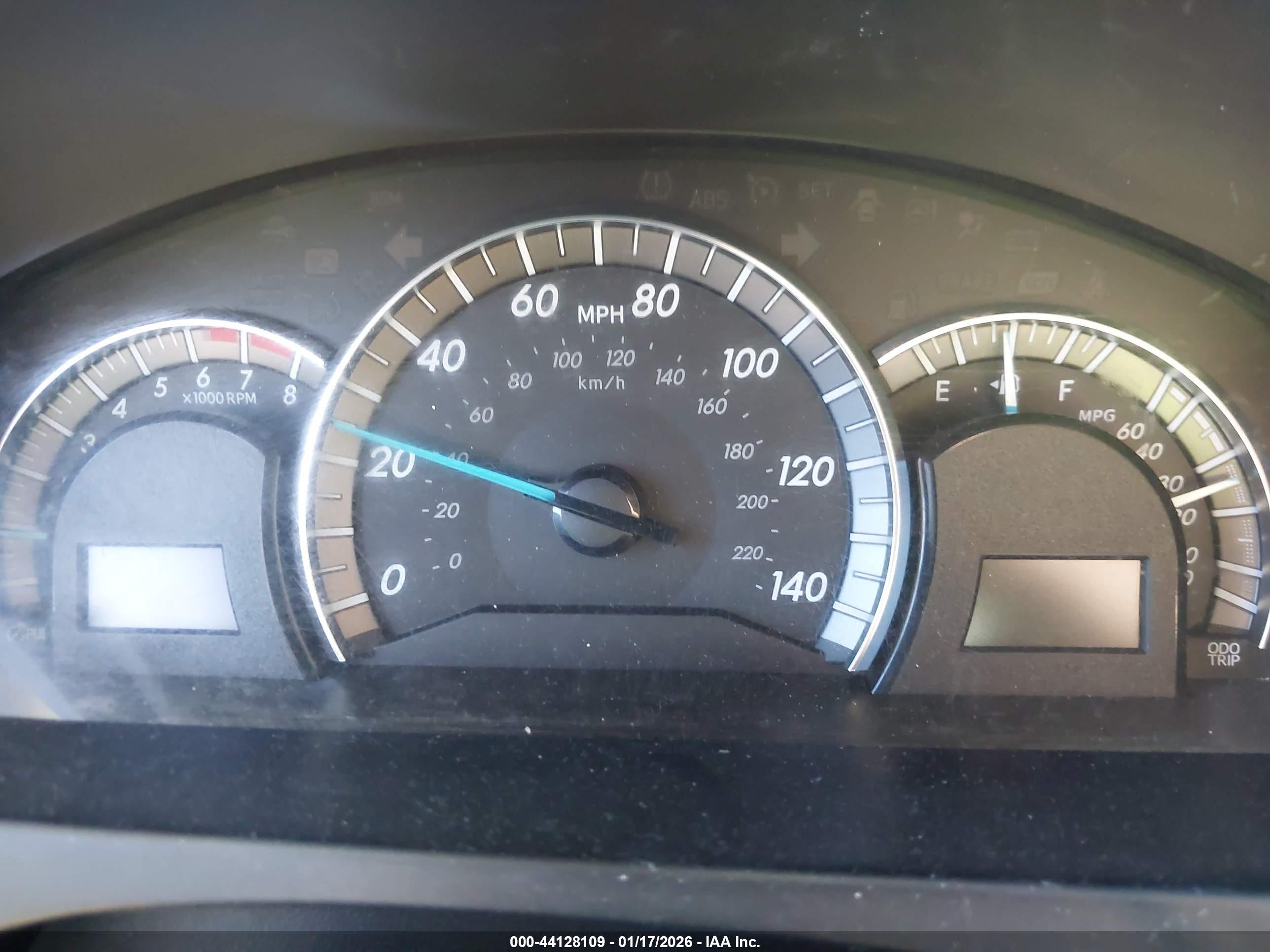TOYOTA CAMRY image 7