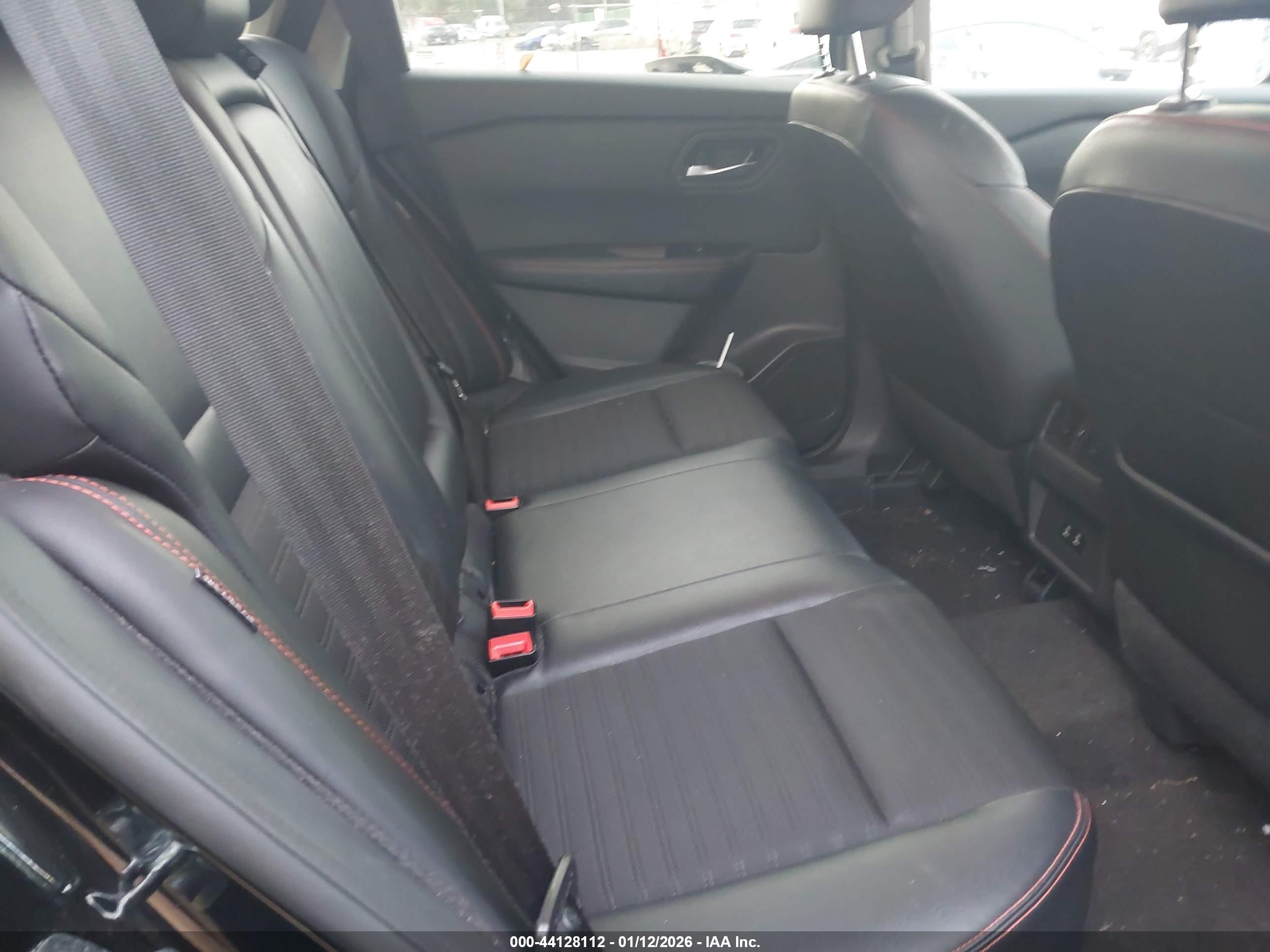 NISSAN ROGUE image 8