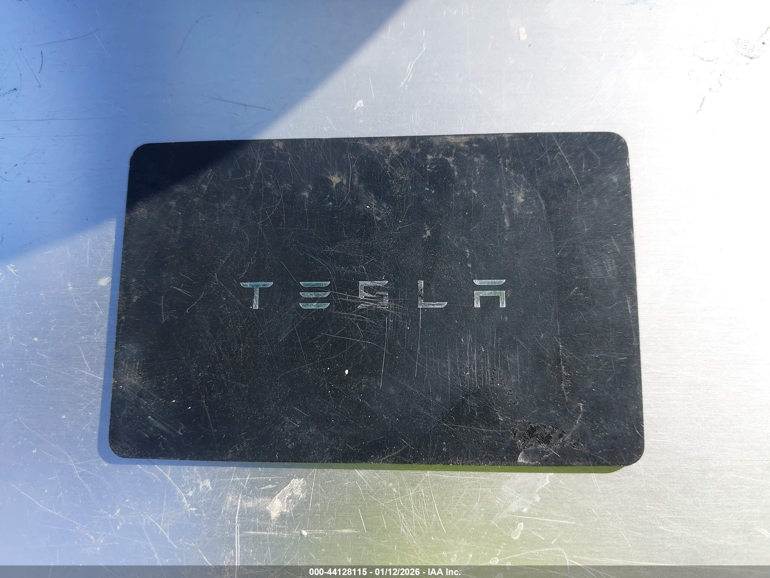 TESLA MODEL image 11