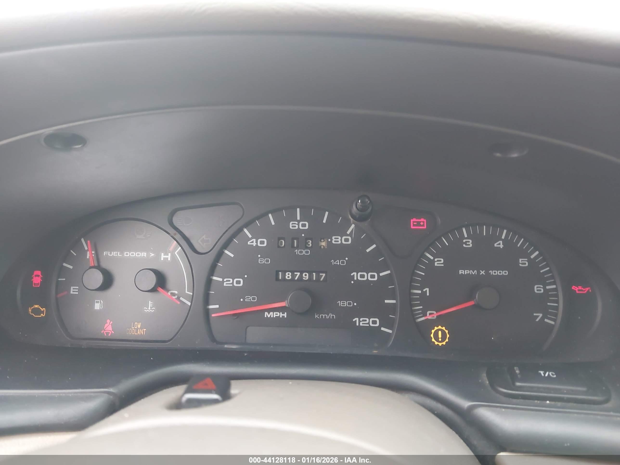 FORD TAURUS image 7