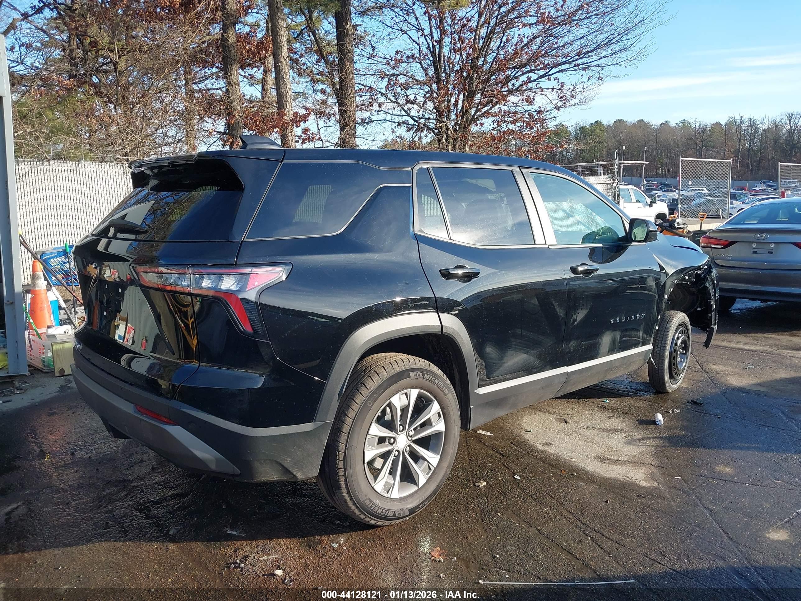 CHEVROLET EQUINOX image 4