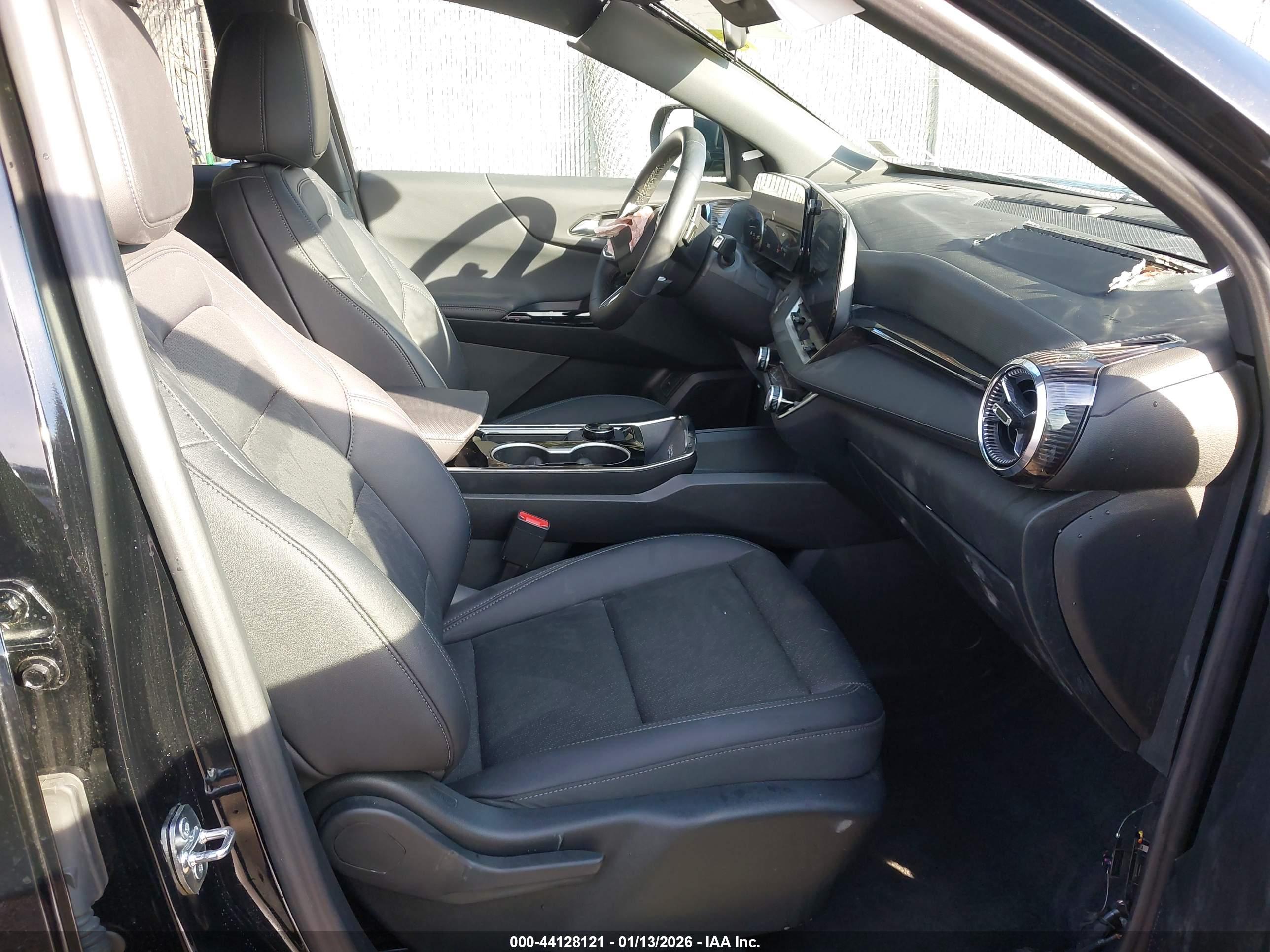 CHEVROLET EQUINOX image 5