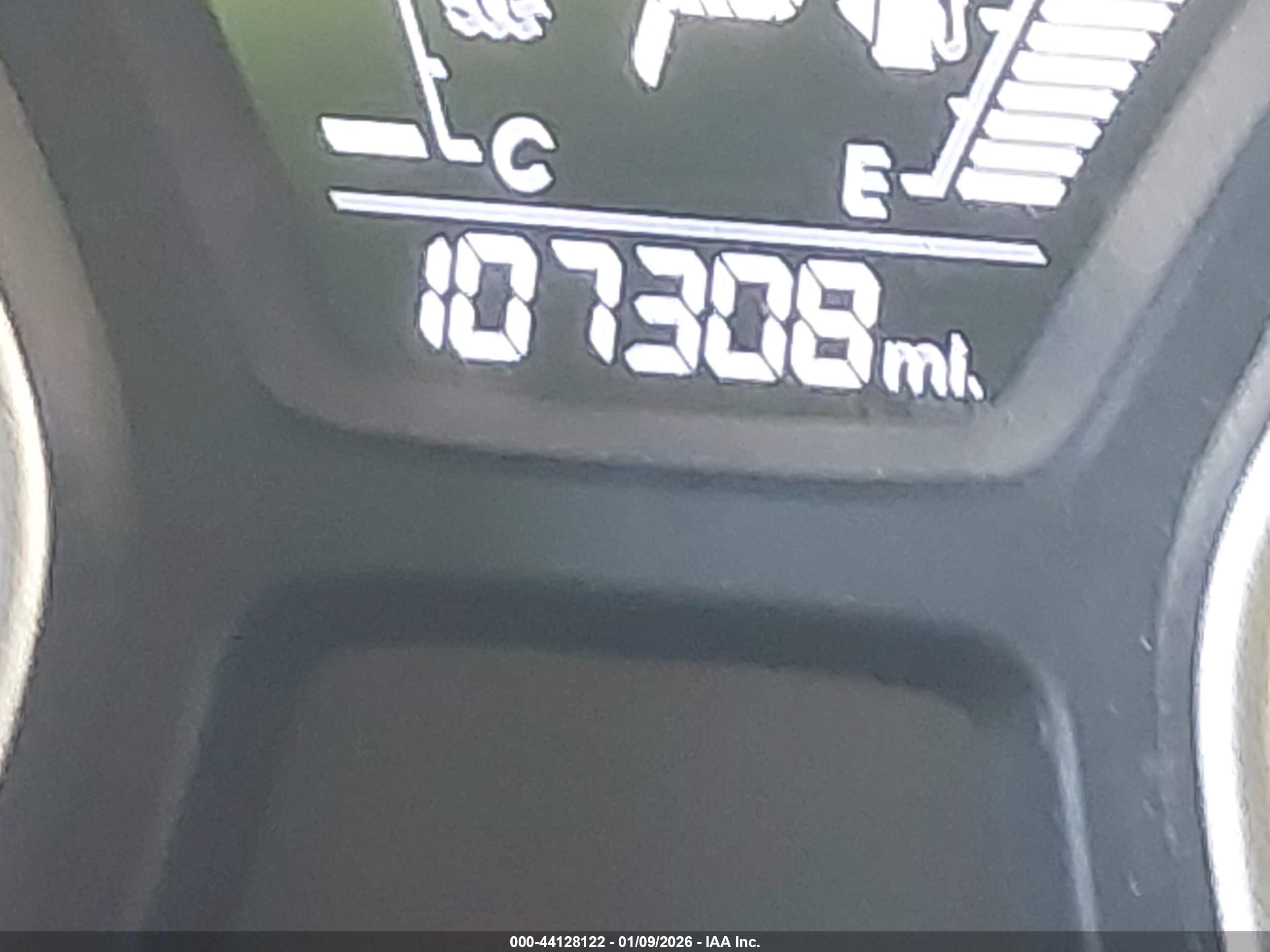 HYUNDAI ELANTRA image 7