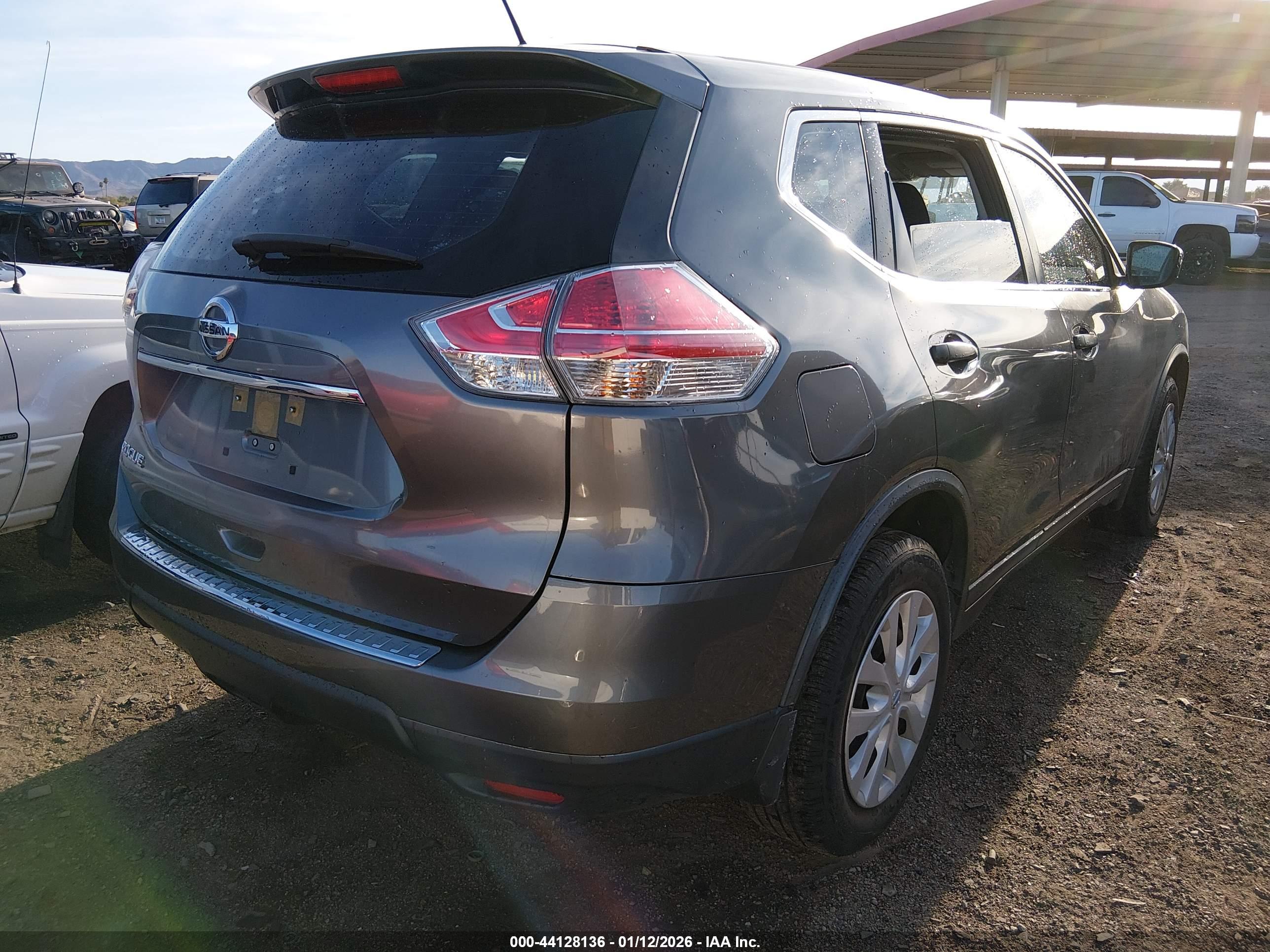NISSAN ROGUE image 4