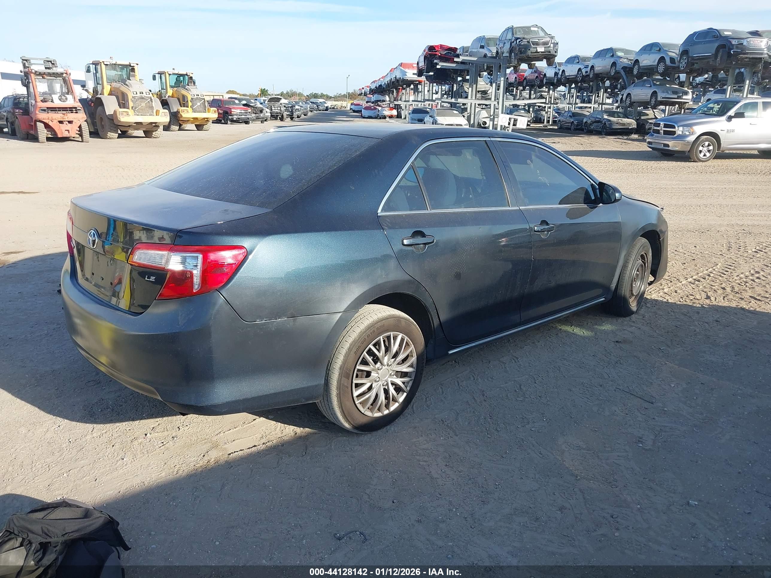TOYOTA CAMRY image 4