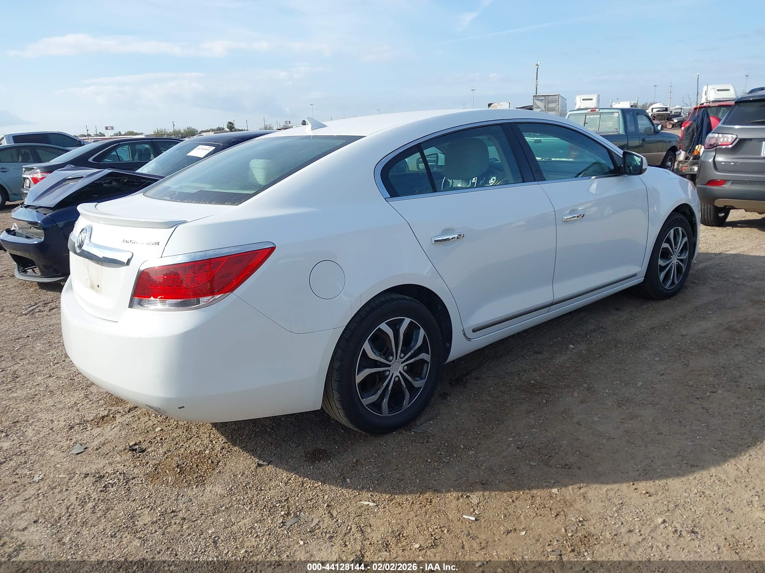 BUICK LACROSSE image 4