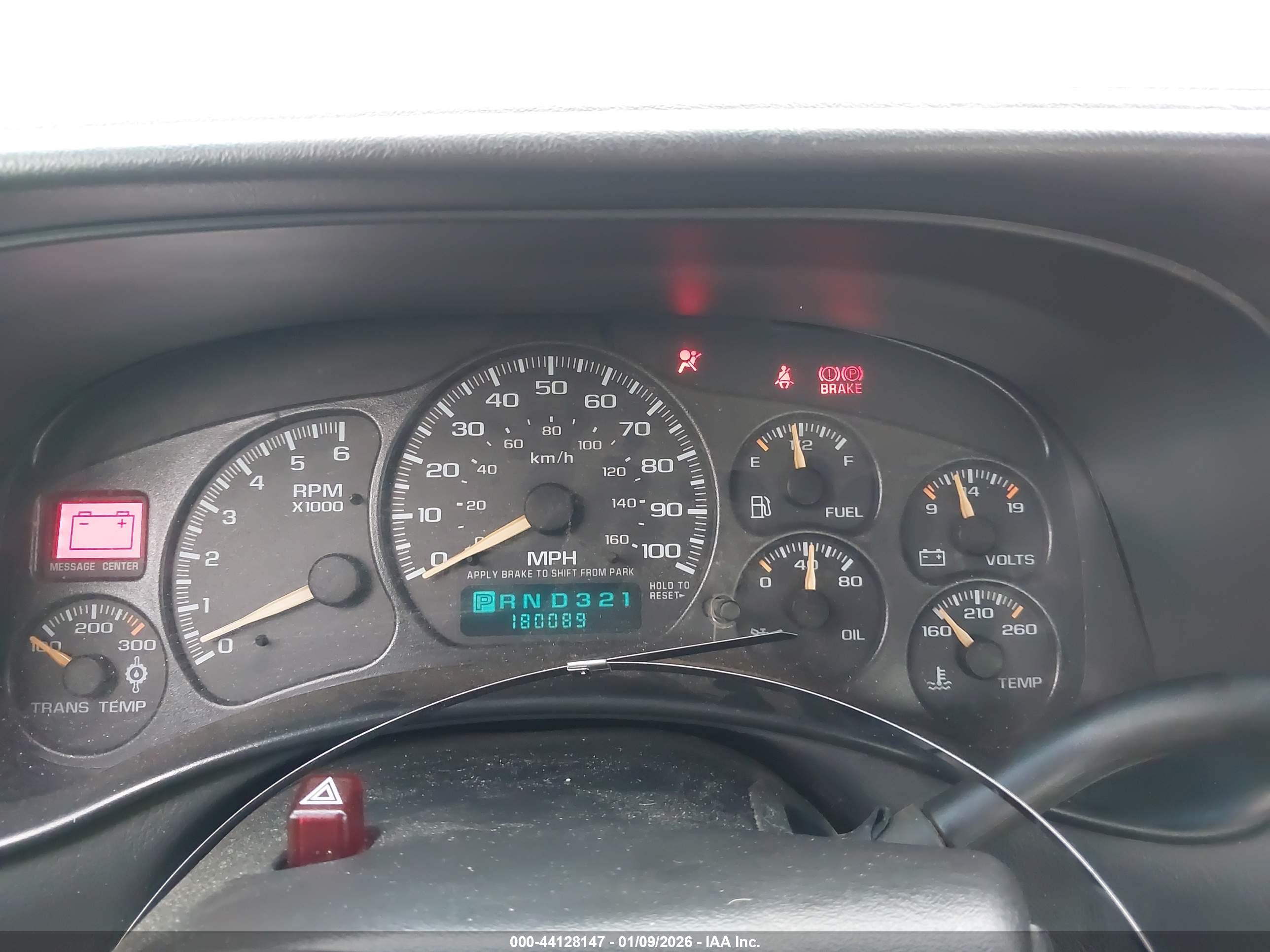 CHEVROLET SILVERADO image 7