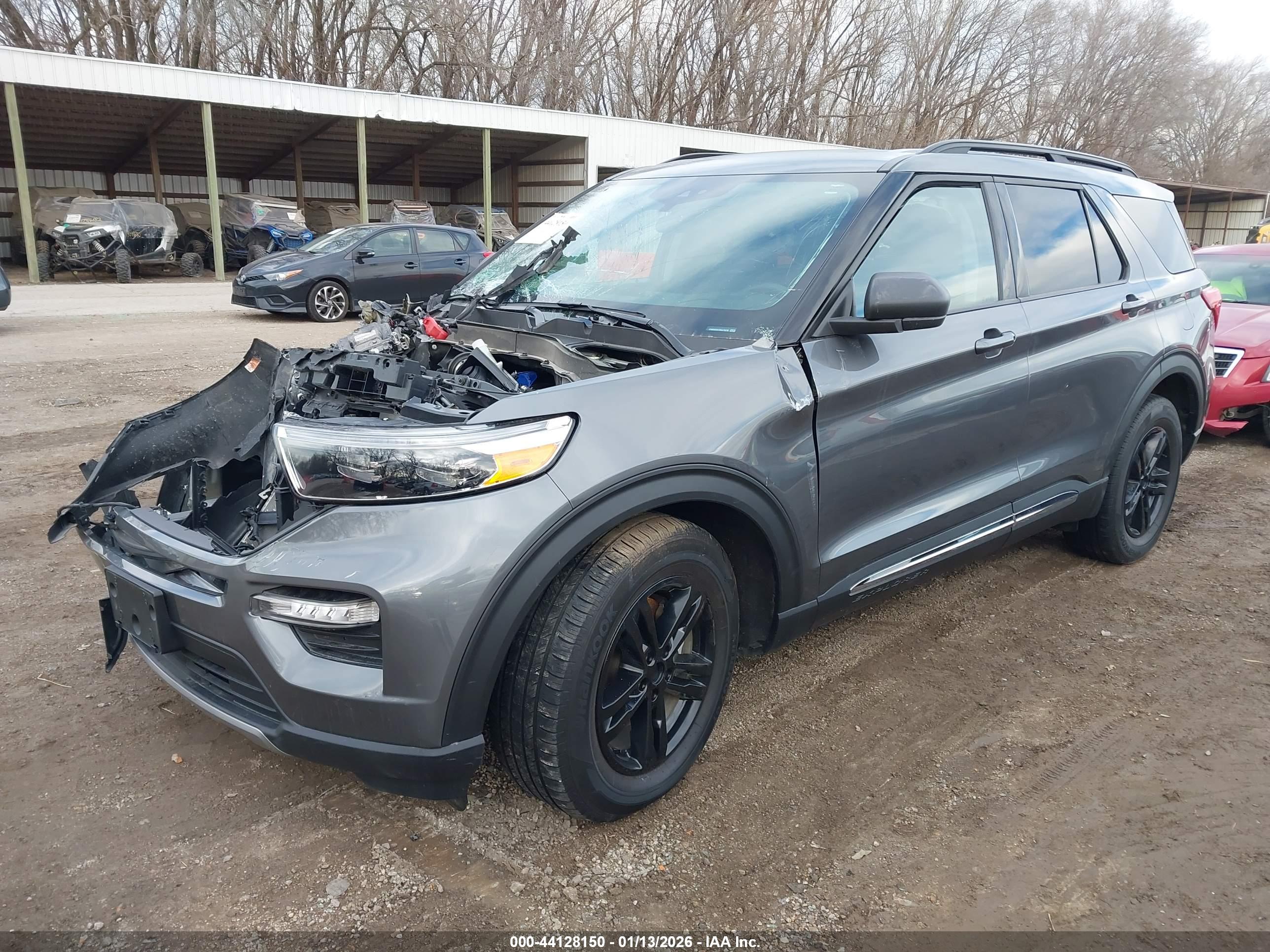 FORD EXPLORER image 2