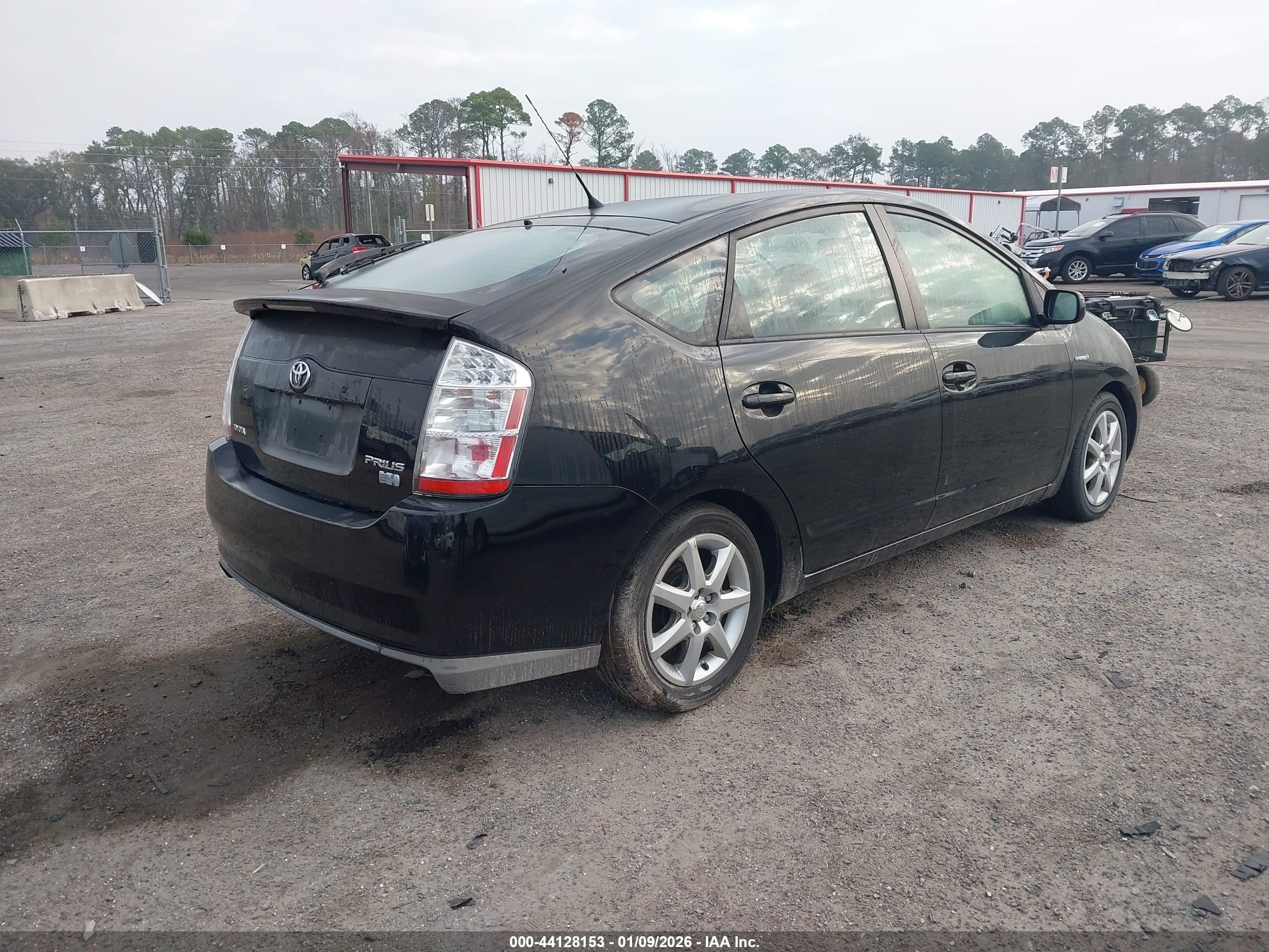 TOYOTA PRIUS image 4