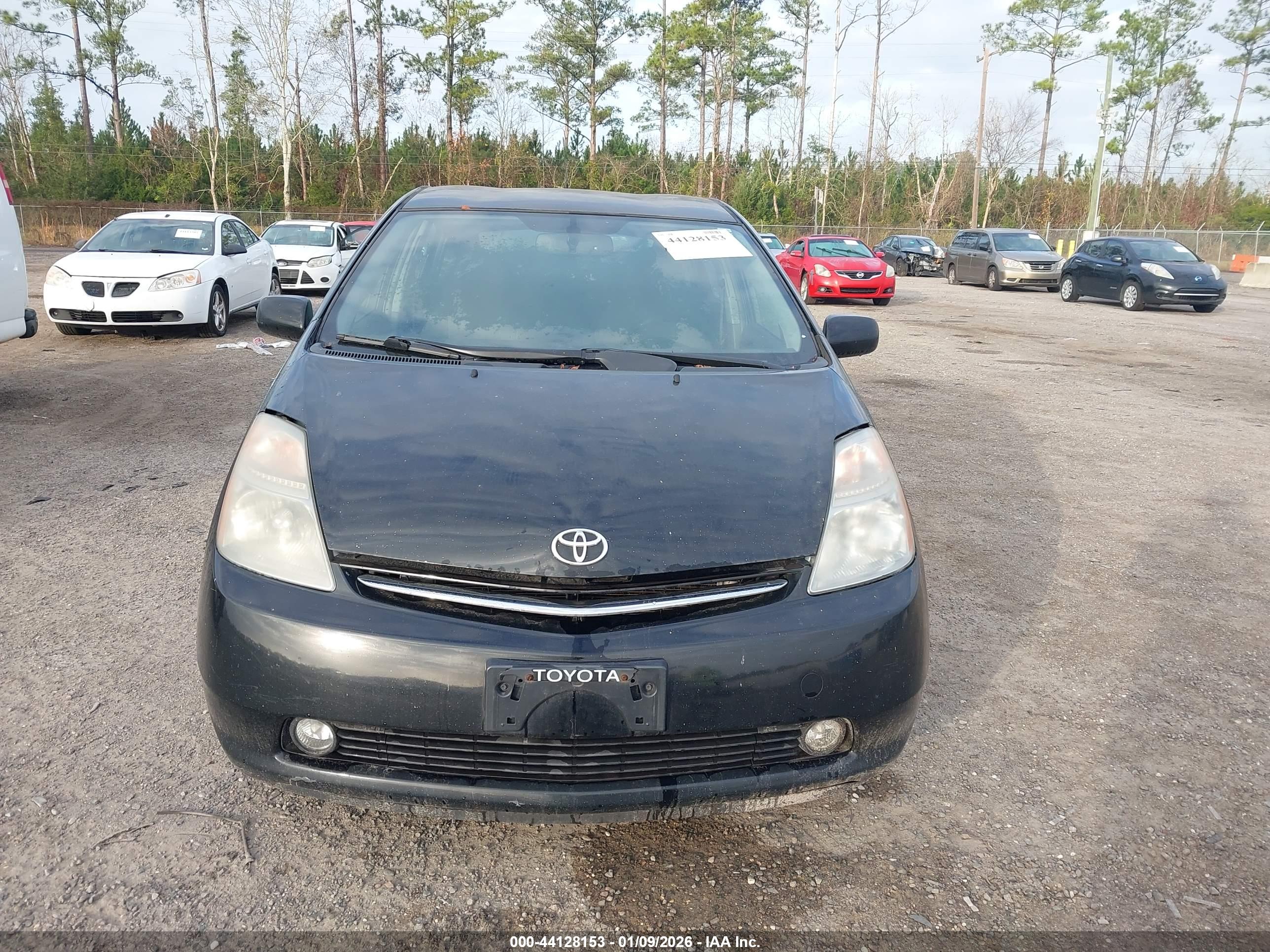 TOYOTA PRIUS image 6