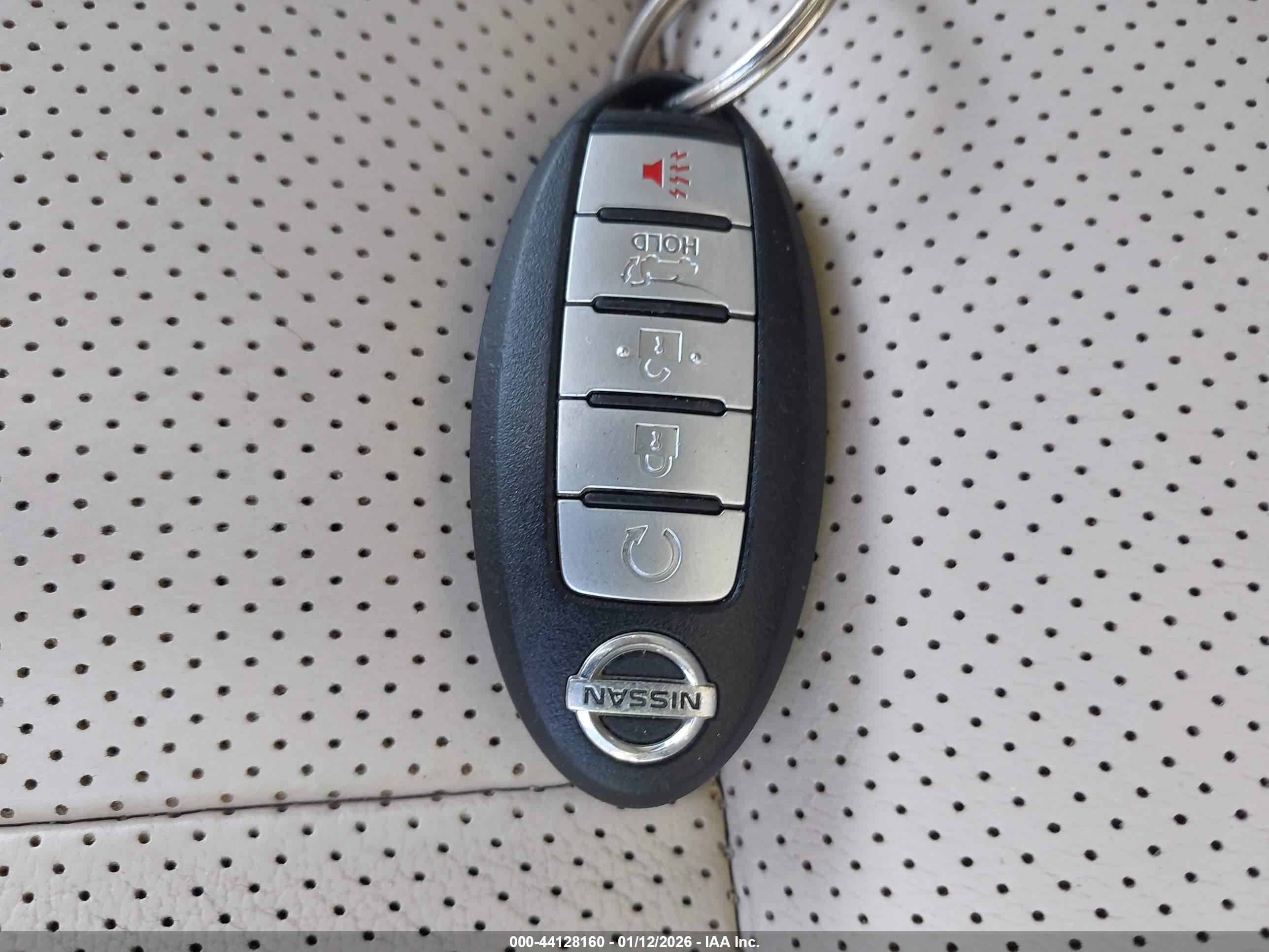 NISSAN MURANO image 11