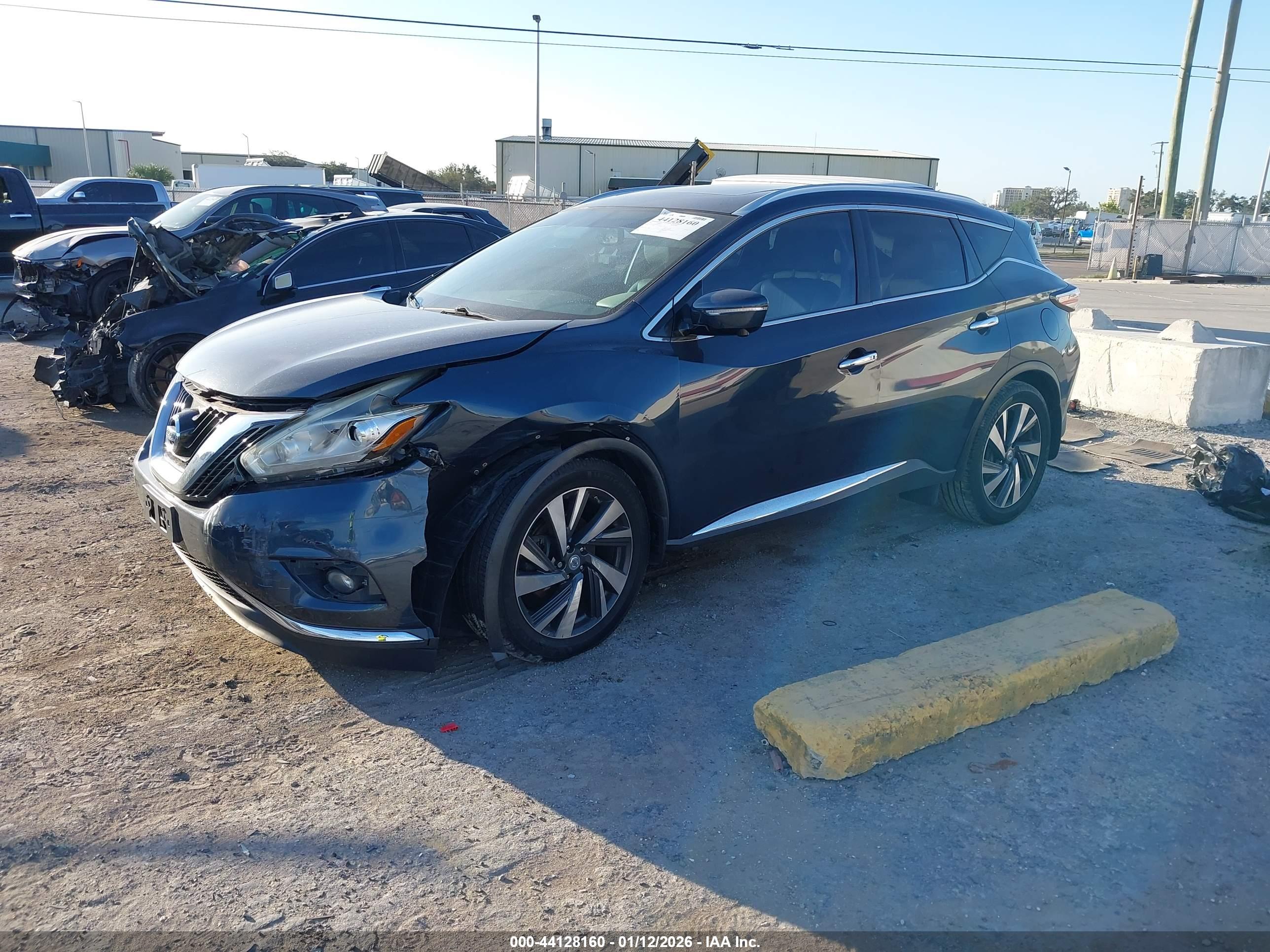 NISSAN MURANO image 2
