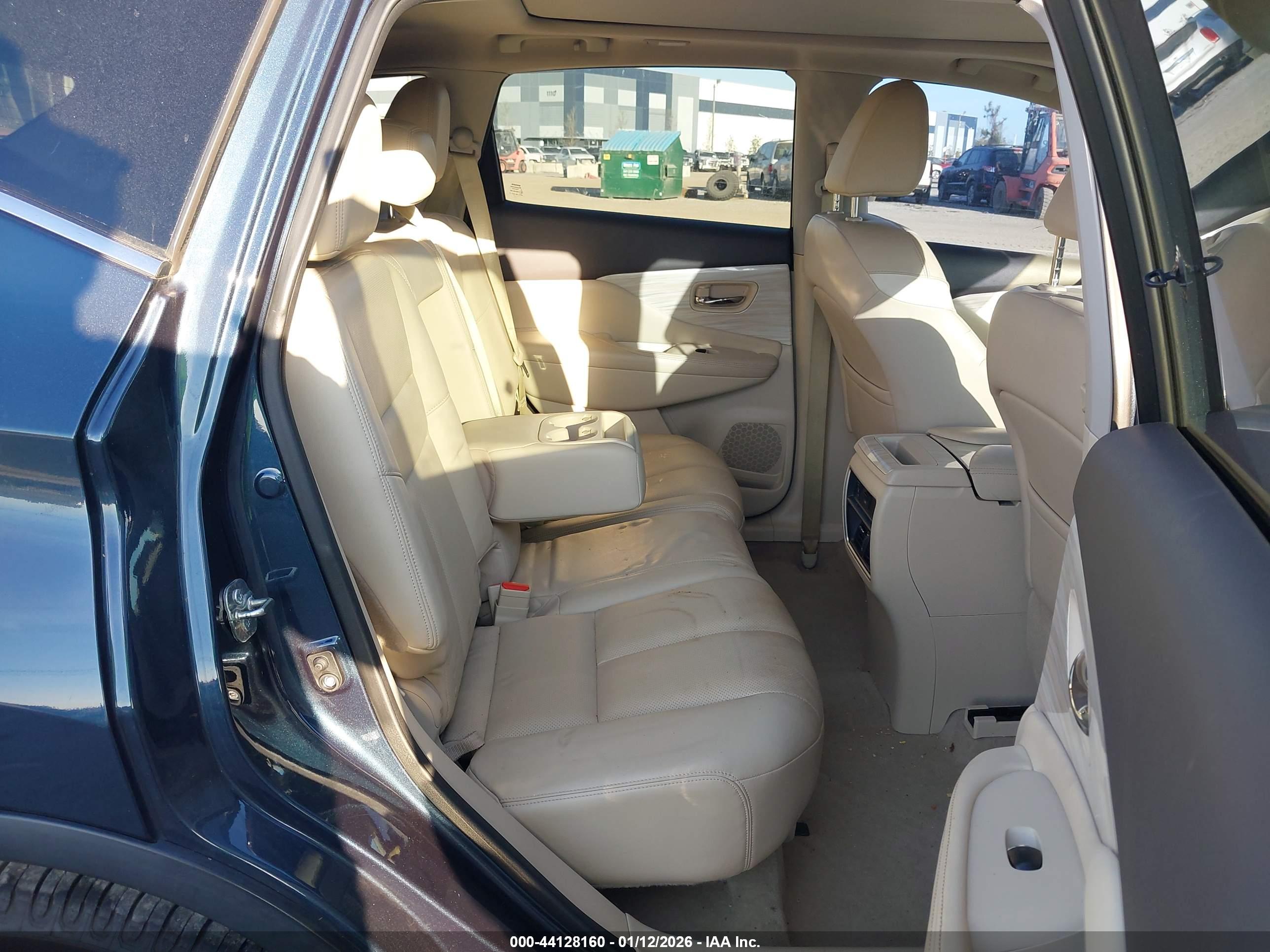 NISSAN MURANO image 8