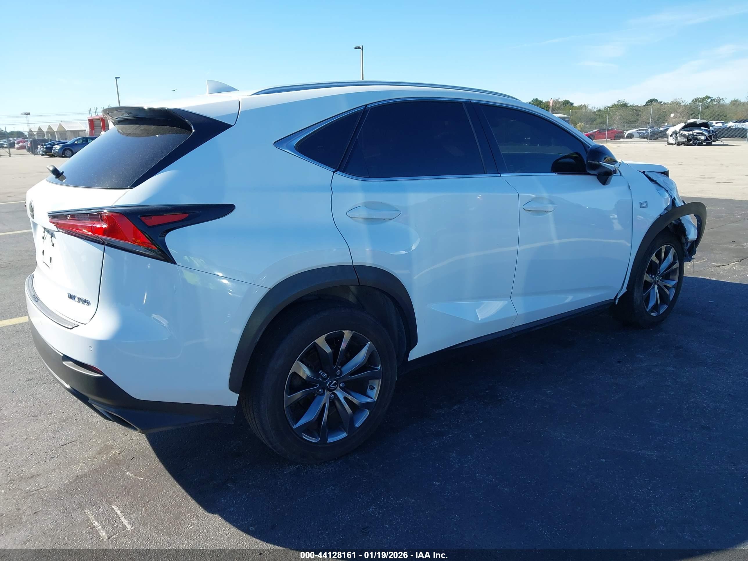 LEXUS NX image 4