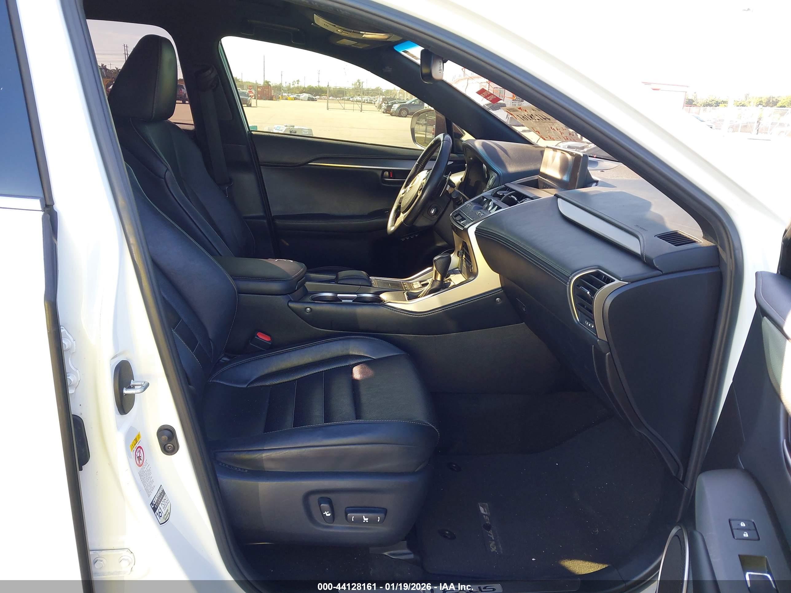 LEXUS NX image 5