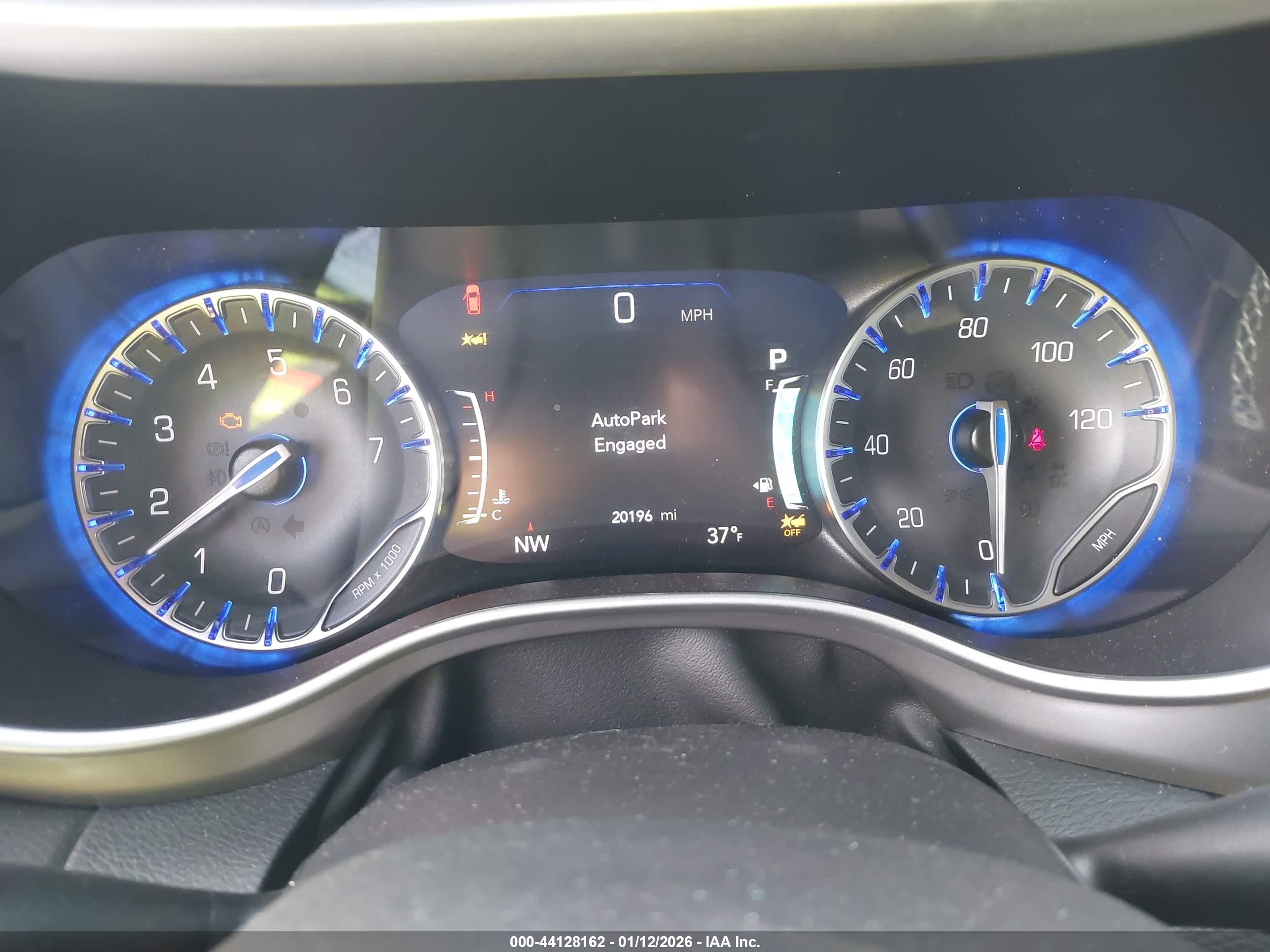 CHRYSLER PACIFICA image 7