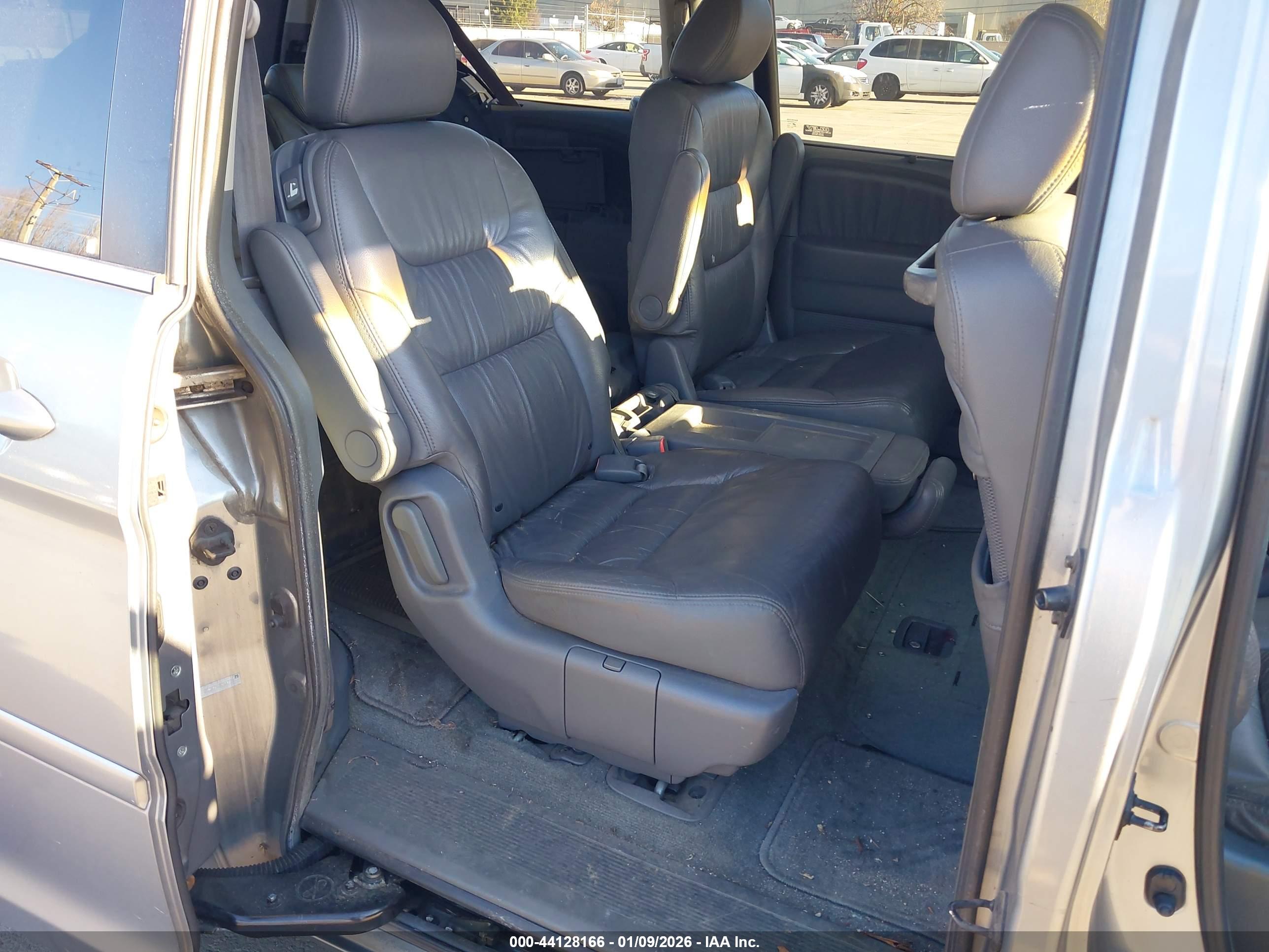HONDA ODYSSEY image 8
