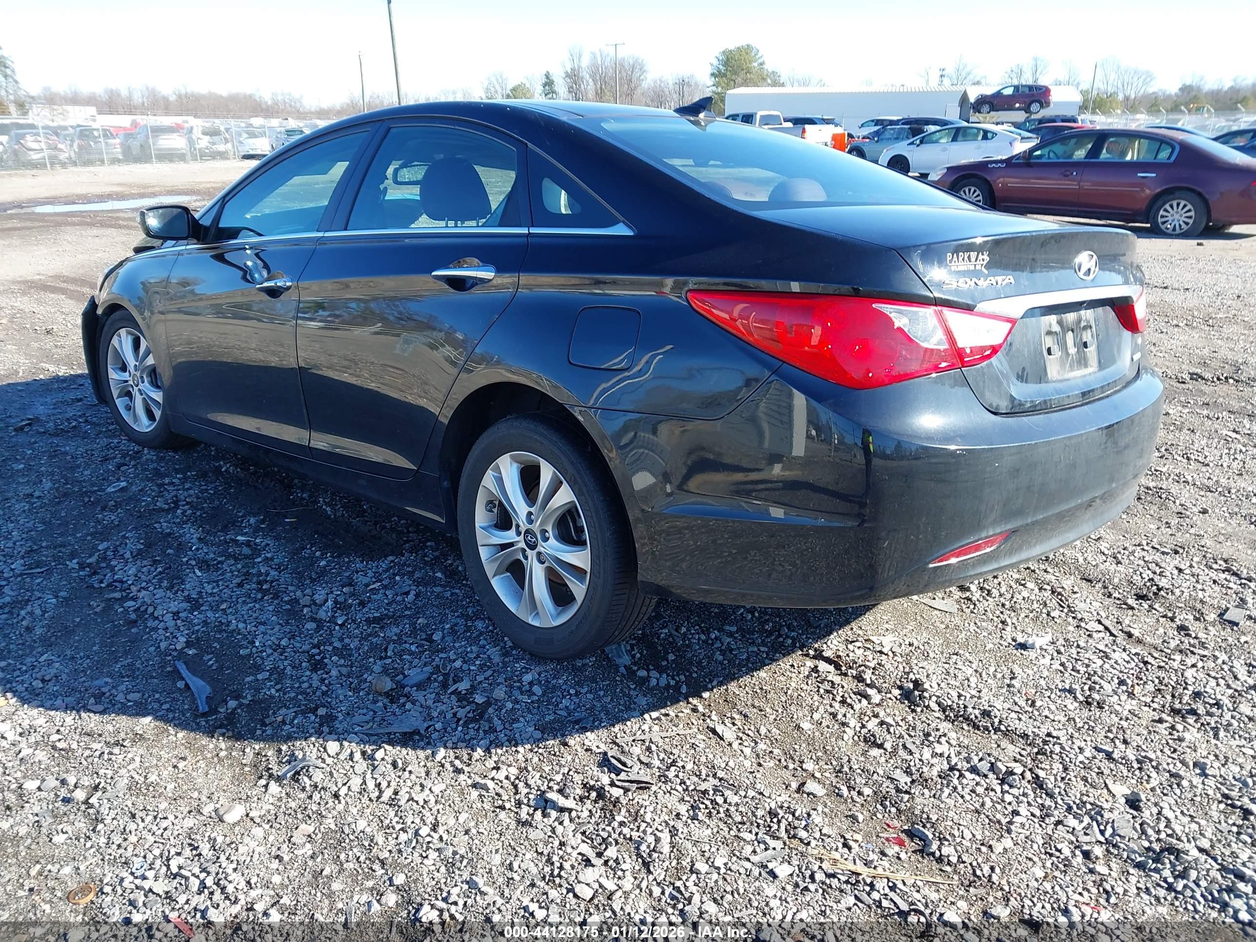 HYUNDAI SONATA image 3
