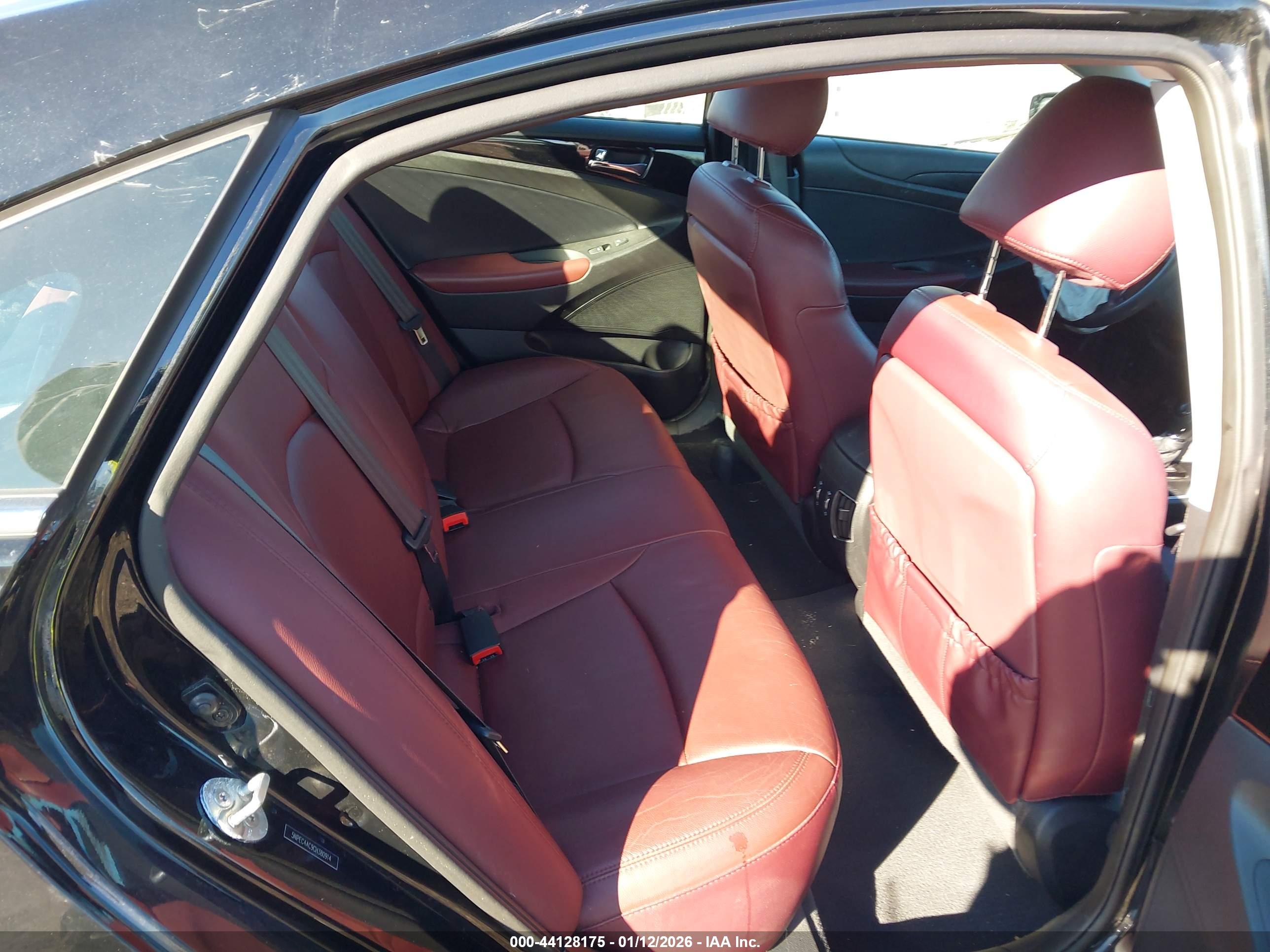 HYUNDAI SONATA image 8