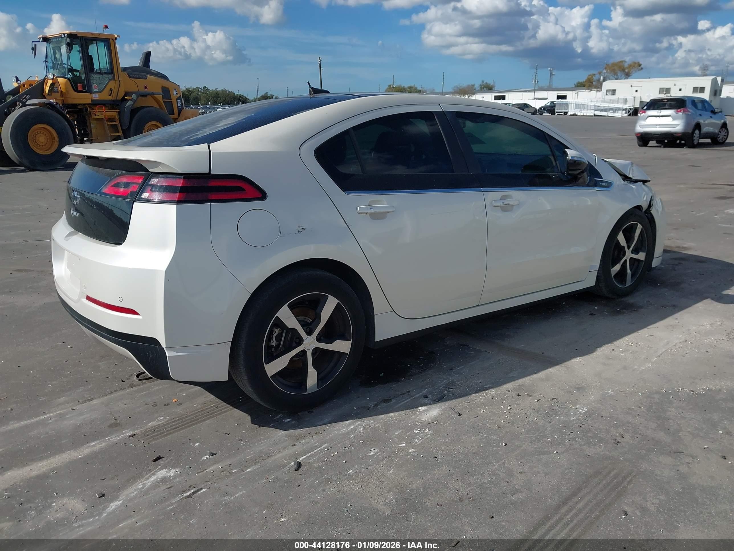 CHEVROLET VOLT image 4