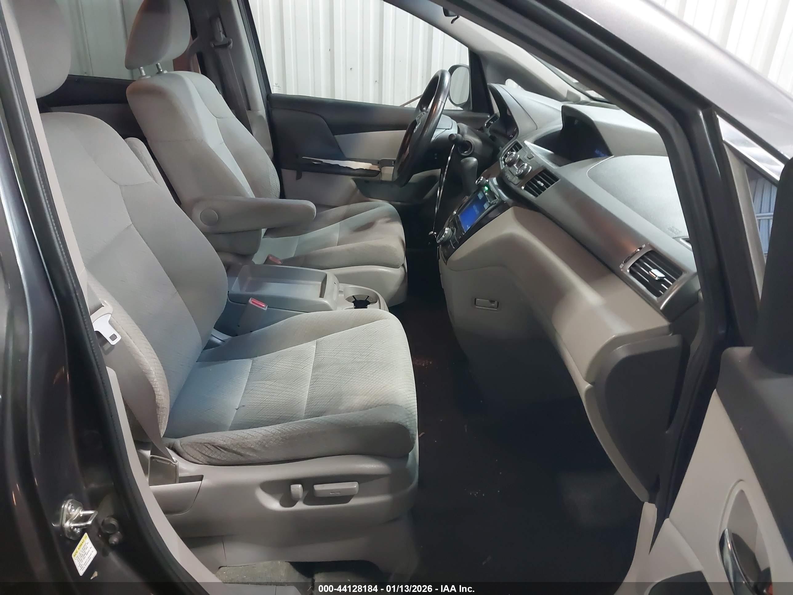 HONDA ODYSSEY image 5