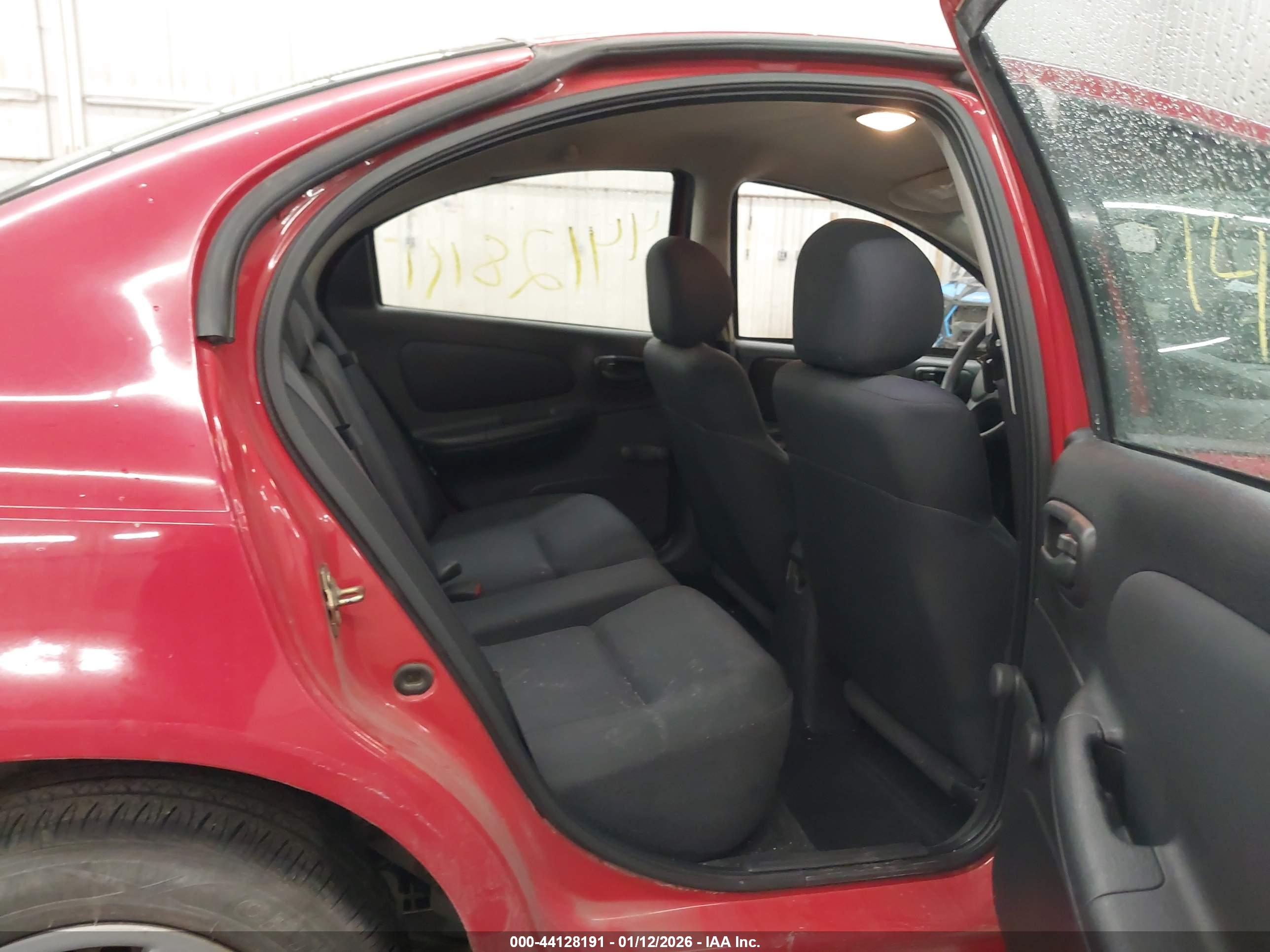 DODGE NEON image 8