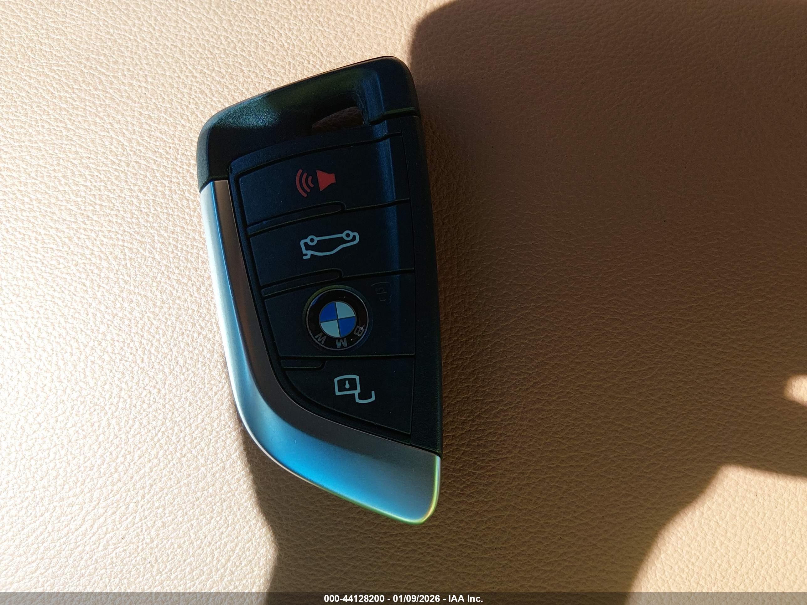 BMW I4 image 11